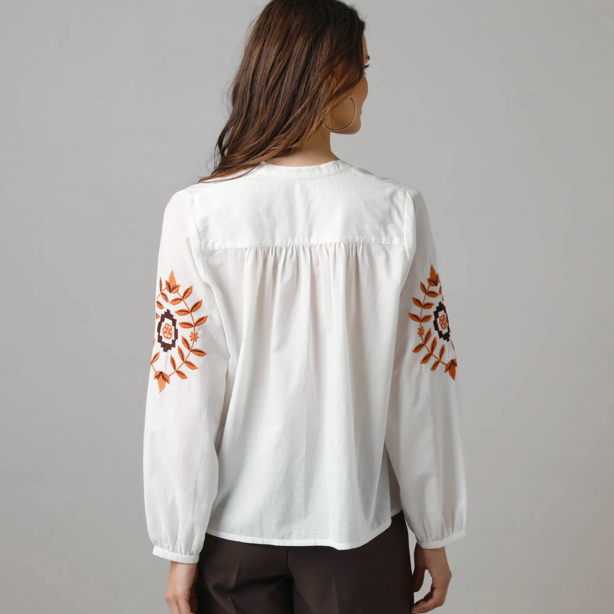 Bloes En Tuniek<Lora Zellini Oversized bloes in katoen, geborduurde details ecru