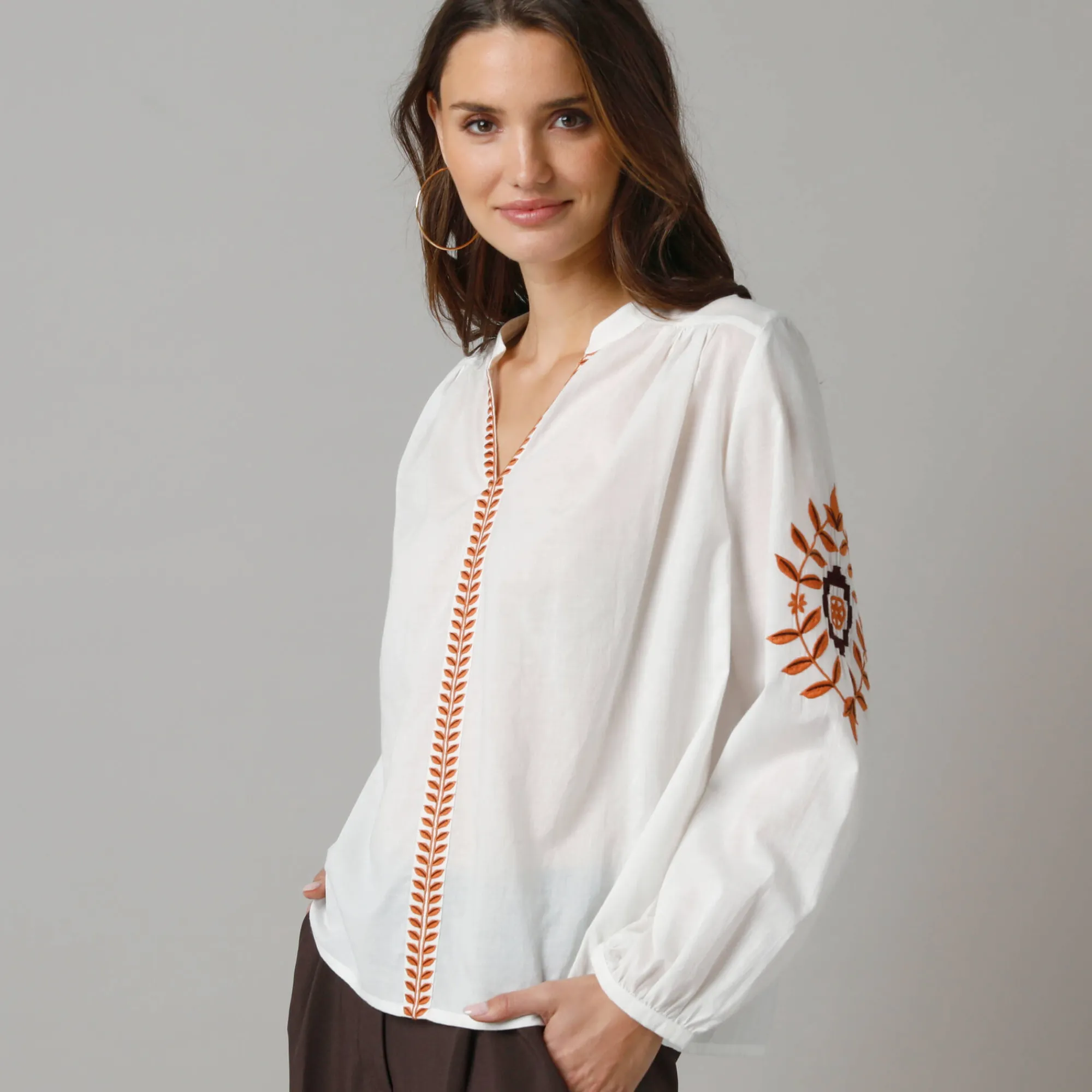 Bloes En Tuniek<Lora Zellini Oversized bloes in katoen, geborduurde details ecru