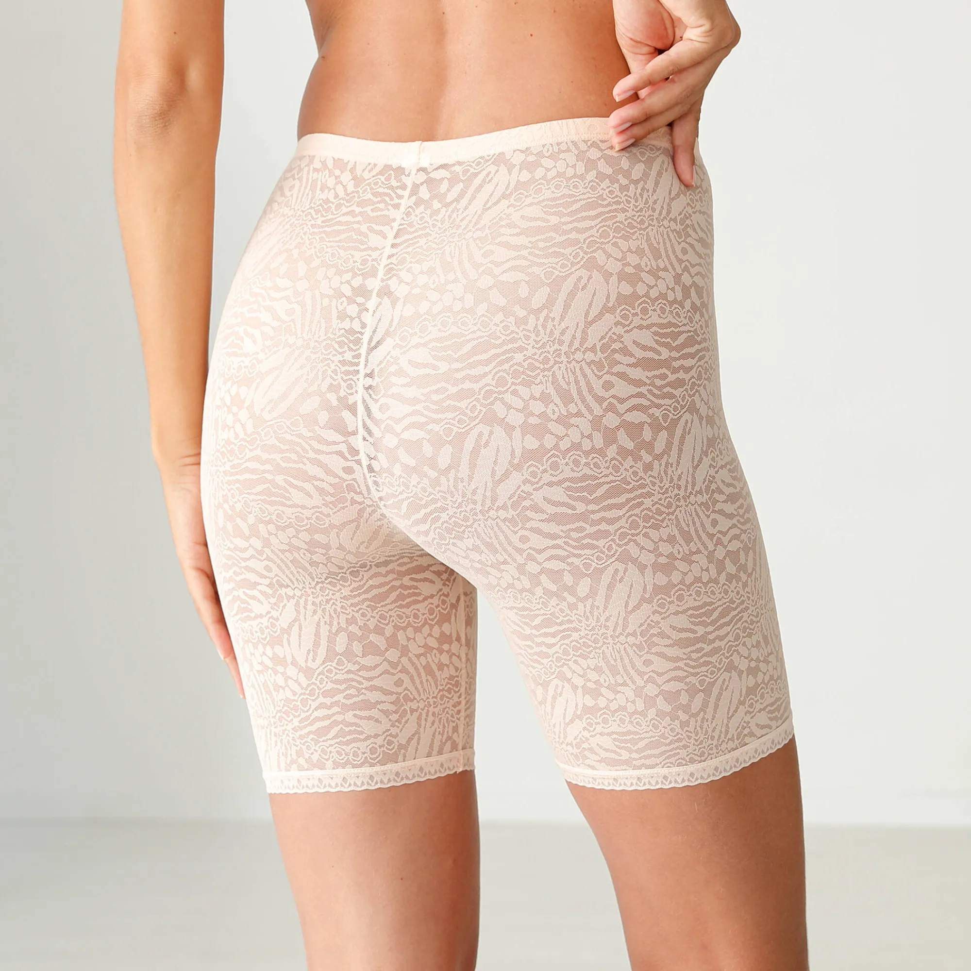 Body En Panty<Blancheporte Pantybroekje in rekbare kant - zonder zijnaden huidkleur