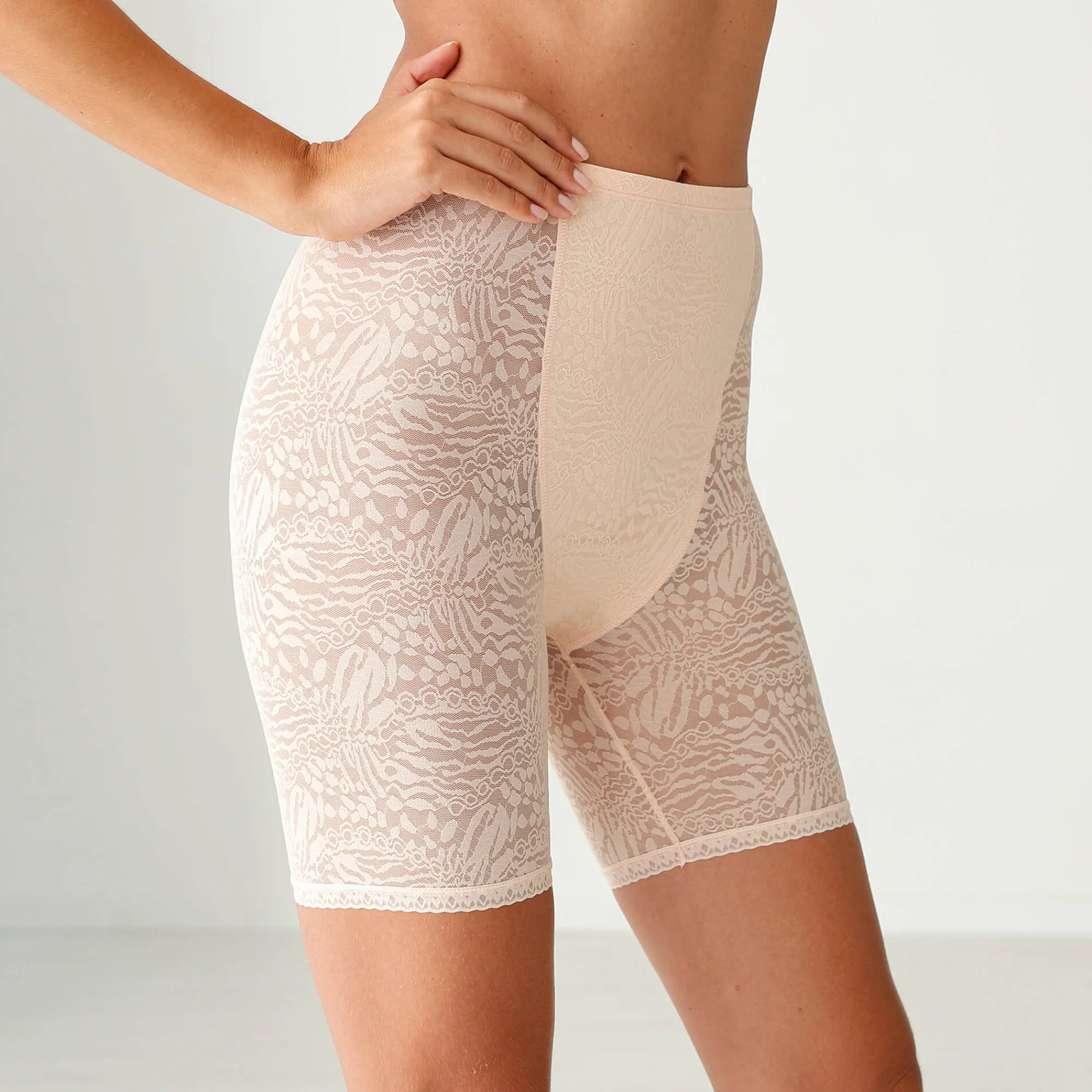 Body En Panty<Blancheporte Pantybroekje in rekbare kant - zonder zijnaden huidkleur