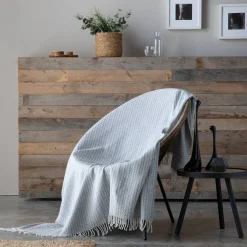 Plaid<Blancheporte Plaid met tweekleurig kepermotief grijs / wit