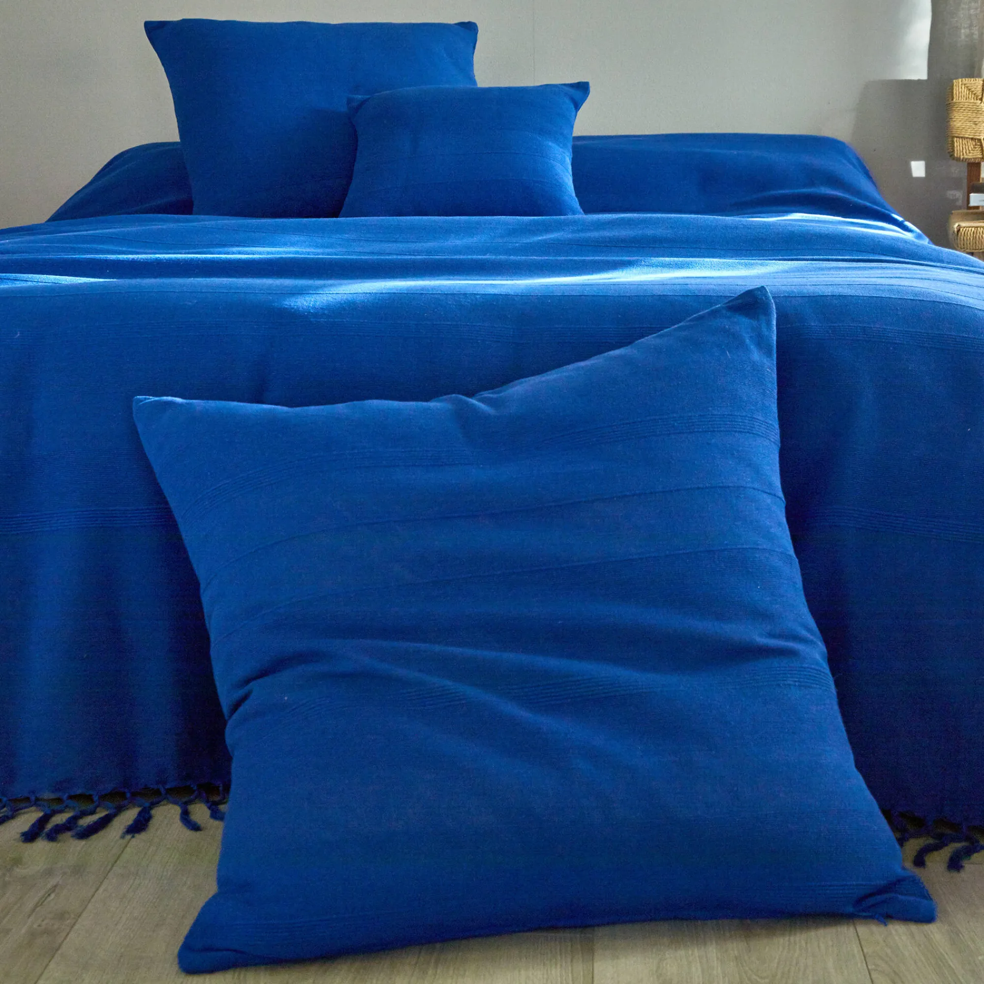 Zeildoekstof<Blancheporte Plaid of sprei, effen katoen met artisanaal weefsel blauw