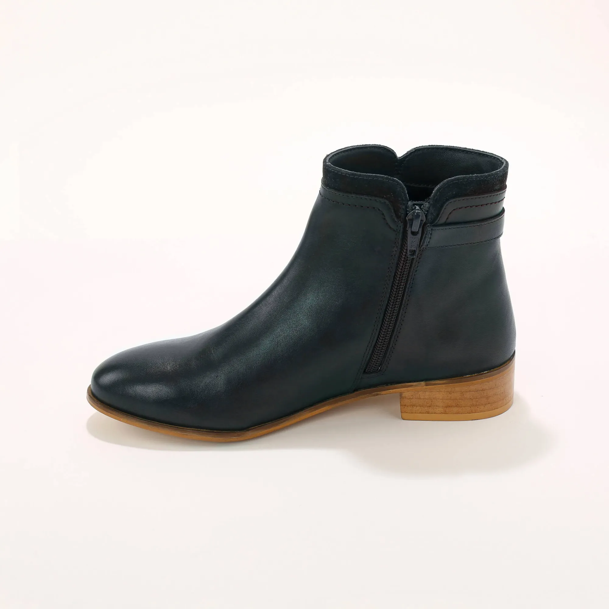Bottines En Boots|Schoenen<Blancheporte Platte boots in leer marine