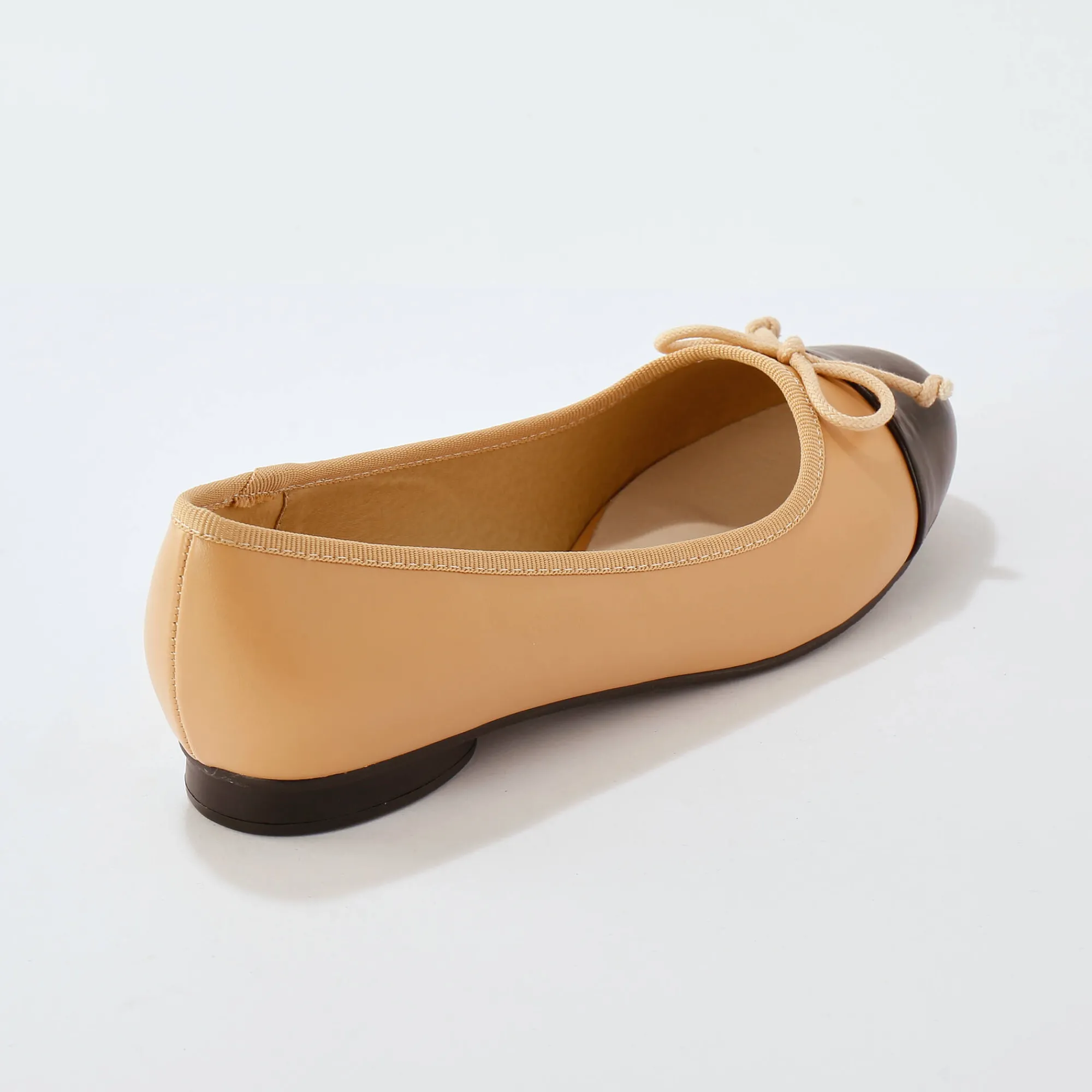 Ballerina's|Schoenen<Blancheporte Platte, tweekleurige ballerina's ecru / zwart