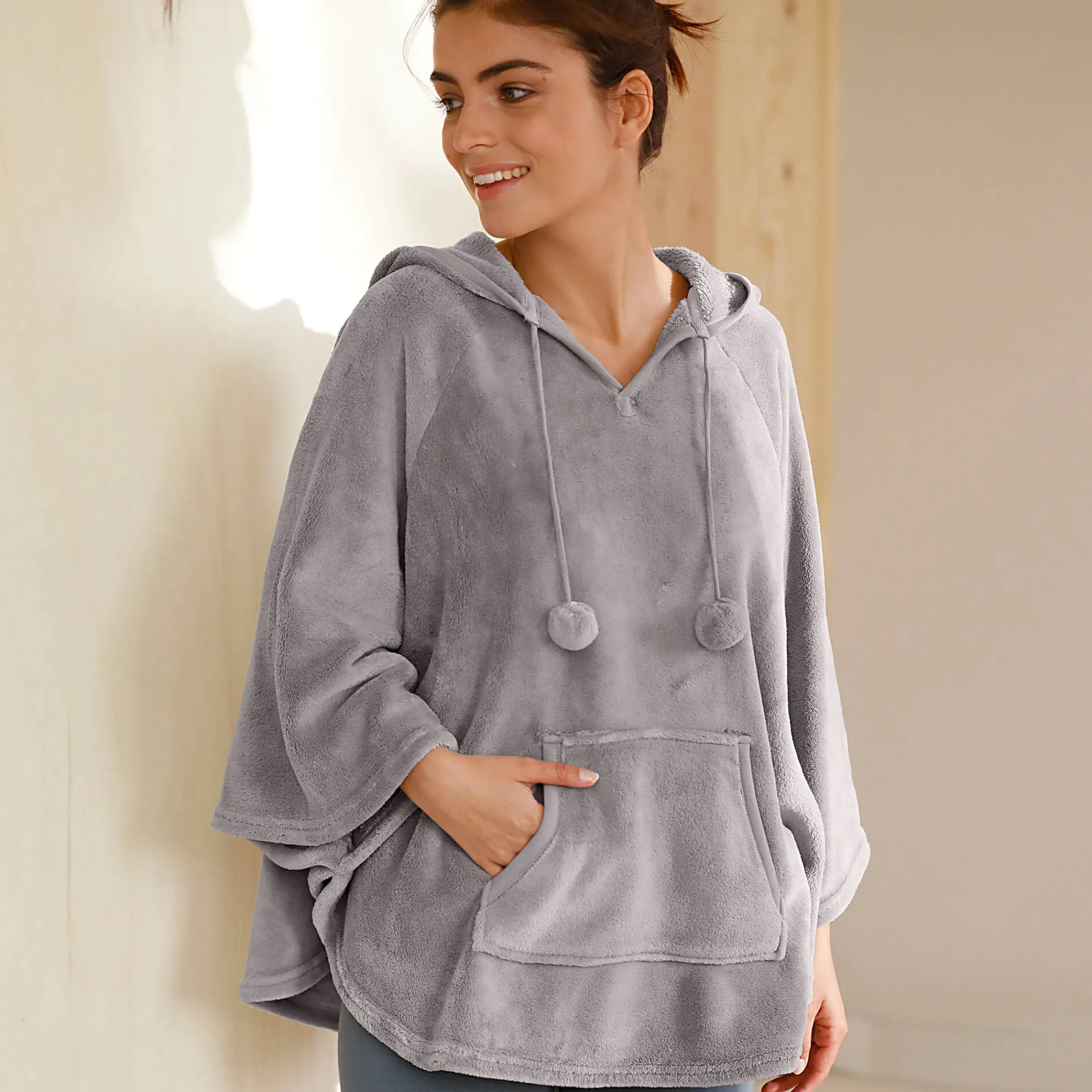 Peignoir En Kamerjas<Blancheporte Poncho in fleece met pluchetouch en kap grijs