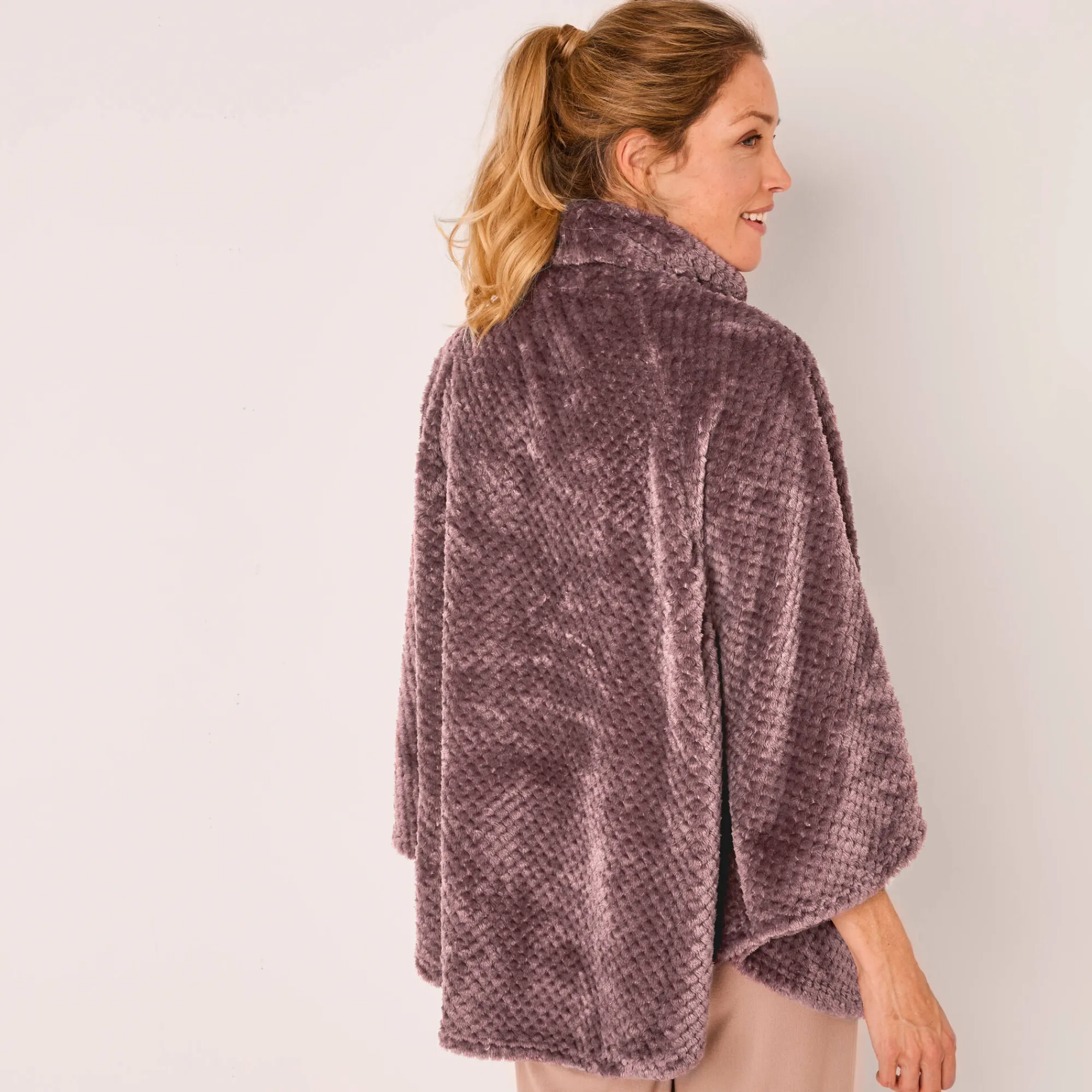 Peignoir En Kamerjas<Blancheporte Poncho in fleecetricot met textuur, opstaande kraag taupe