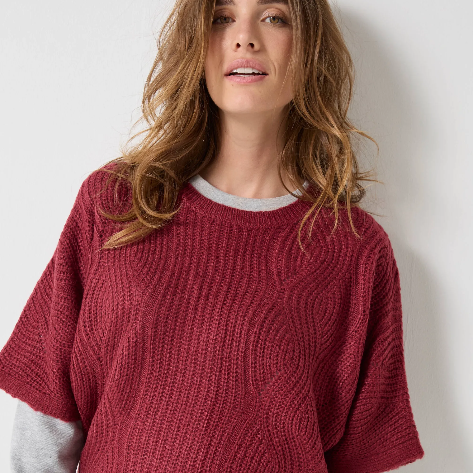 Trui En Vest<Blancheporte Poncho trui met mouwen op ellebooglengte bordeaux