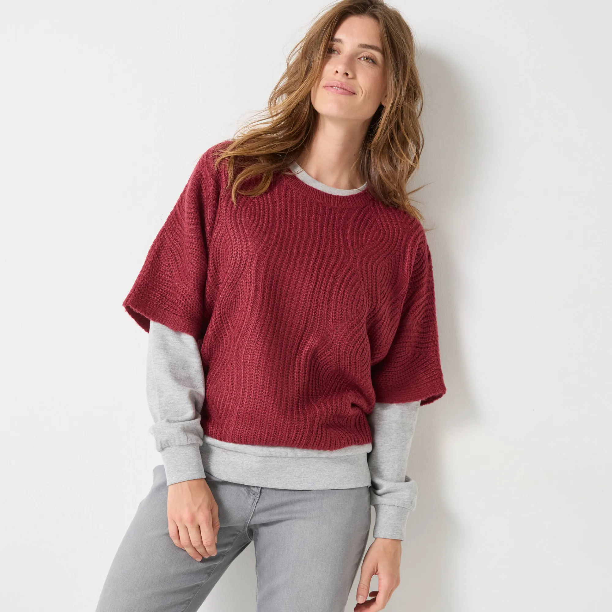 Trui En Vest<Blancheporte Poncho trui met mouwen op ellebooglengte bordeaux