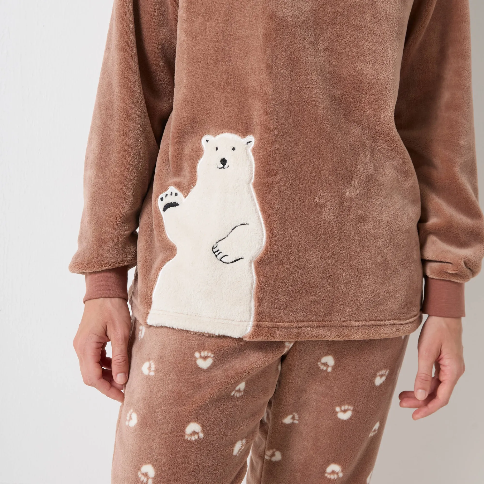 Pyjama<Blancheporte Pyjama in fleece 'ijsbeer' motief, lange mouwen karamel