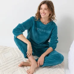 Pyjama<Blancheporte Pyjama in fleece met 'bonheur' borduursel, lange mouwen eendenblauw
