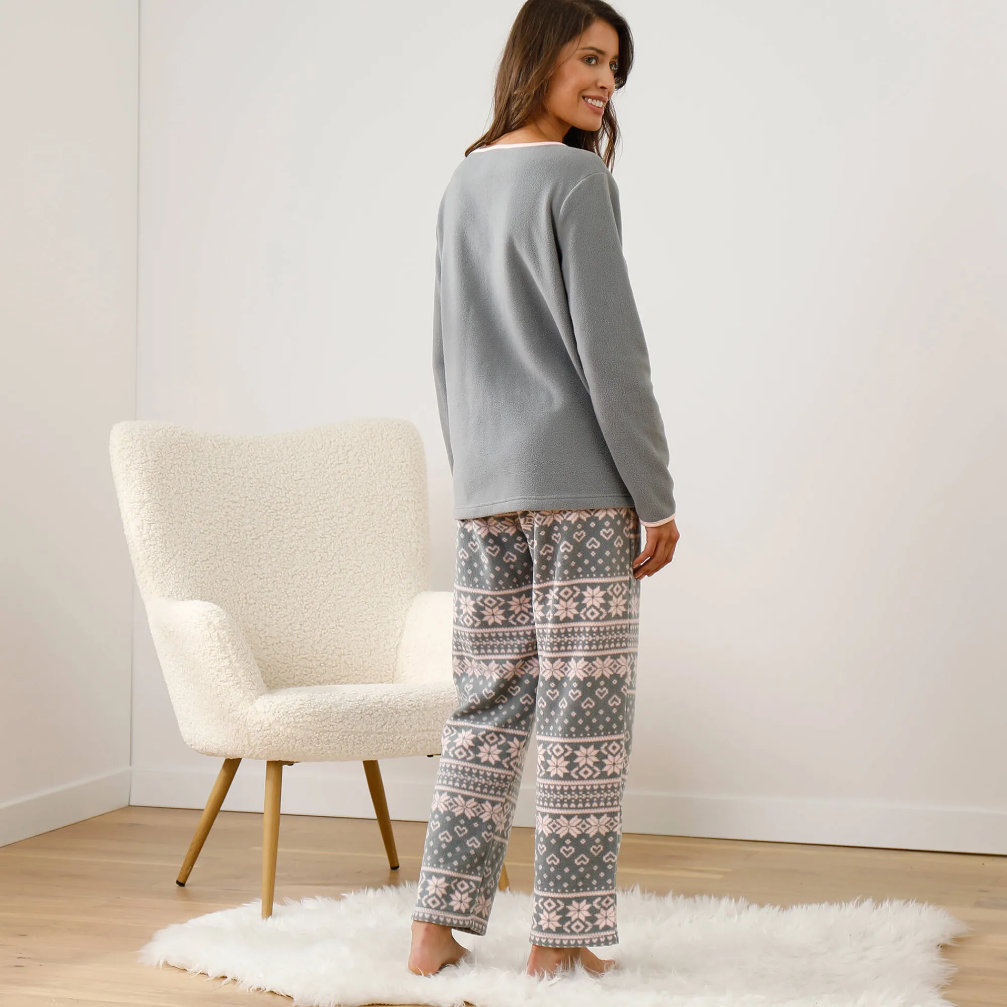 Pyjama<Blancheporte Pyjama in fleece met lange mouwen en hartprint grijs / roze