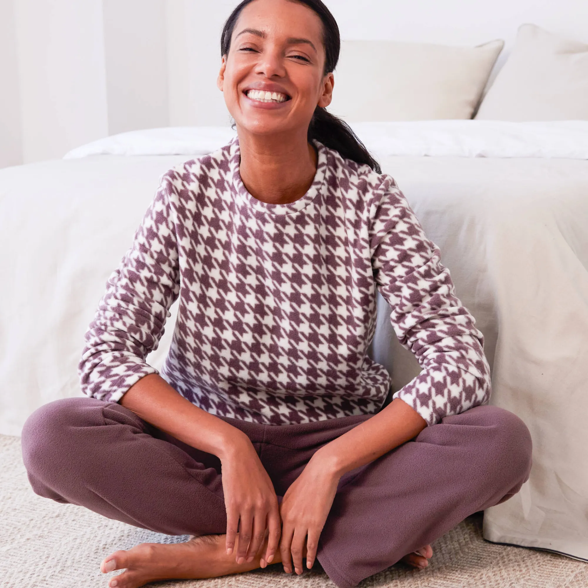 Pyjama<Blancheporte Pyjama in fleece met pied-de-coq print donkertaupe