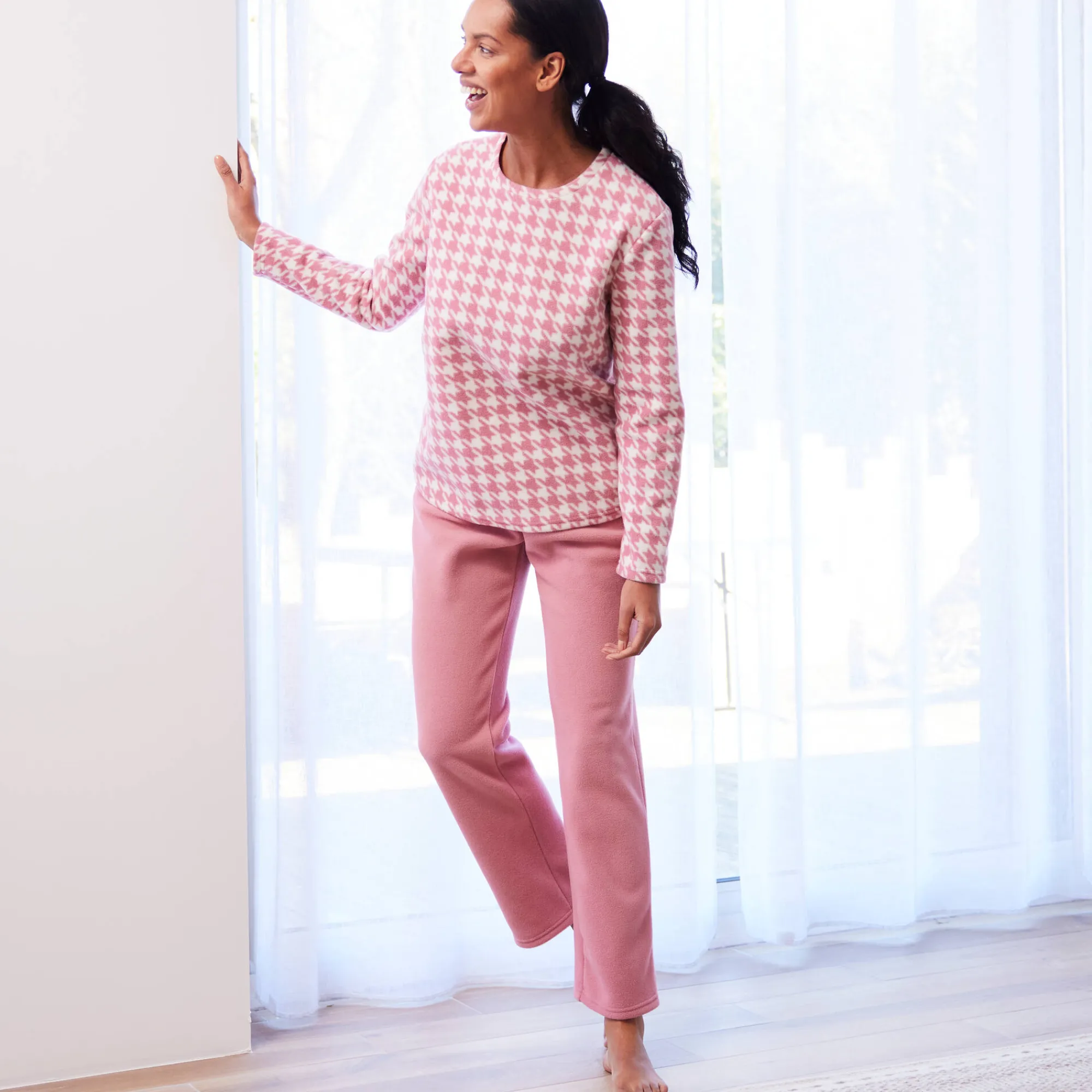Pyjama<Blancheporte Pyjama in fleece met pied-de-coq print roze