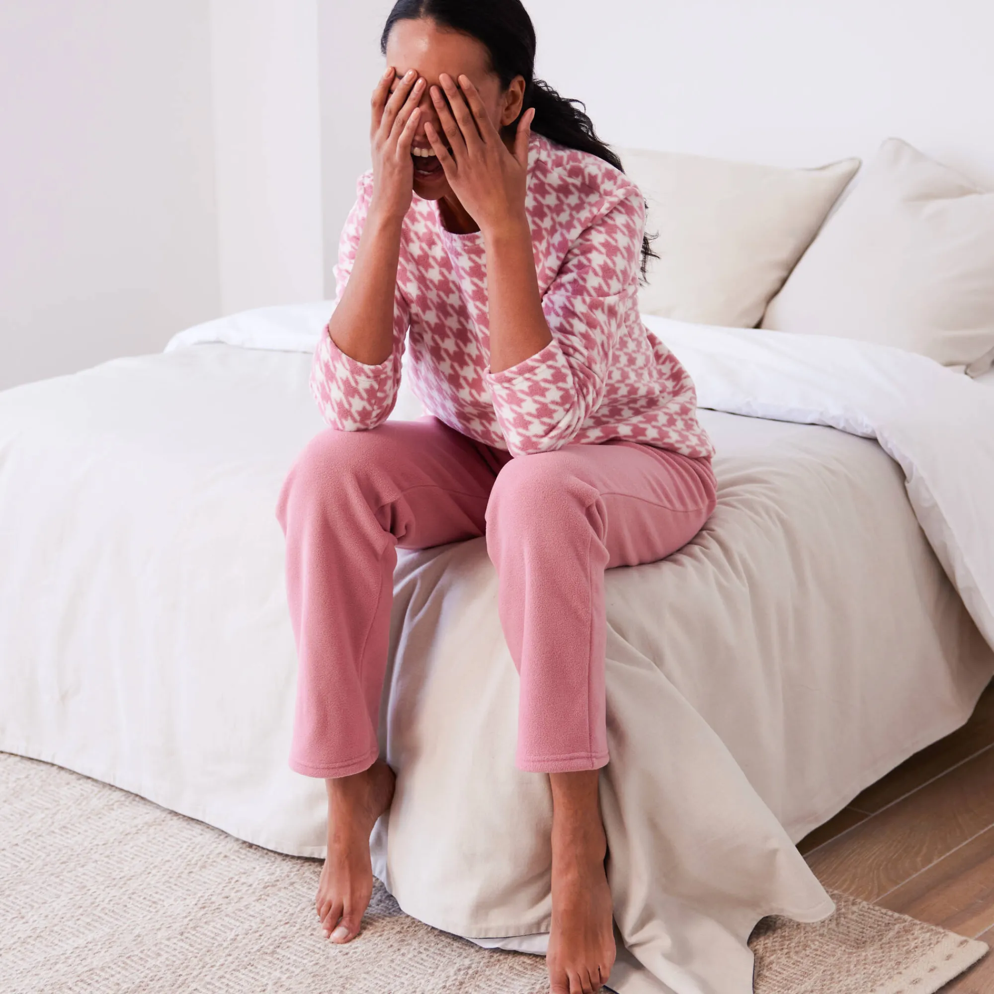 Pyjama<Blancheporte Pyjama in fleece met pied-de-coq print roze