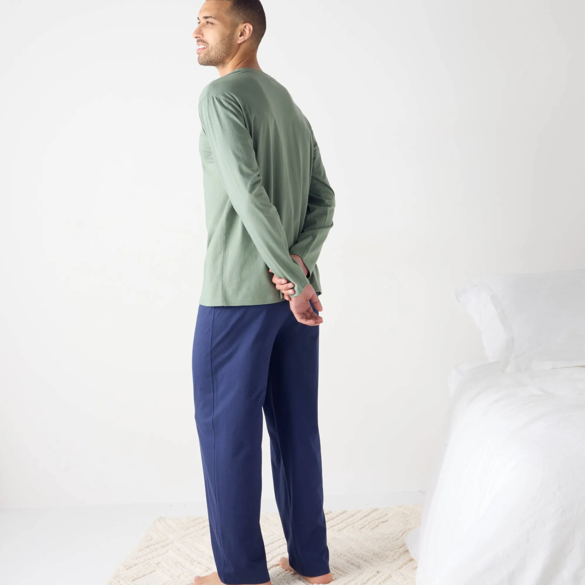 Pyjama En Kamerjas<Blancheporte Pyjama in katoen met opdruk, lange mouwen groen / marine
