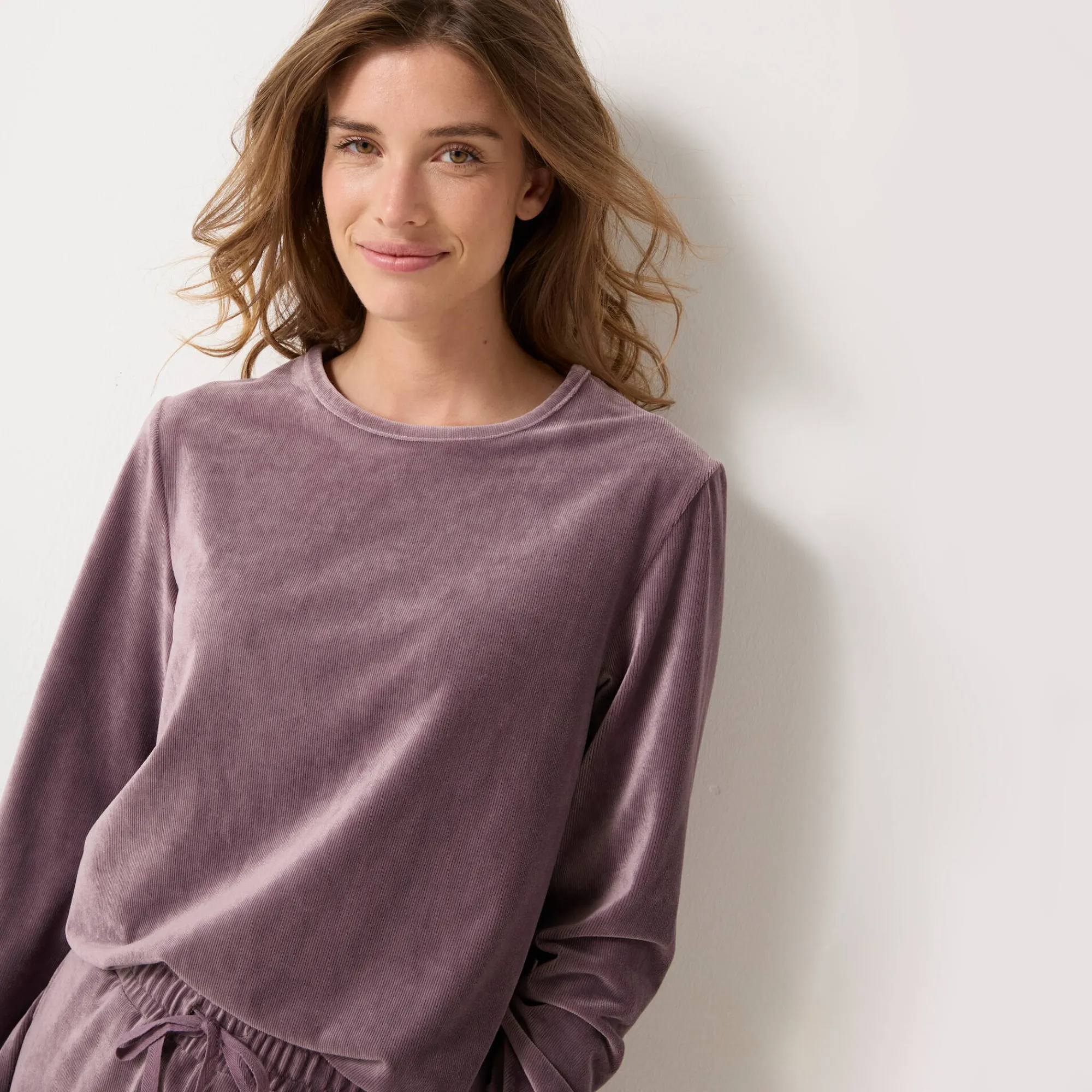 Pyjama<Blancheporte Pyjama in ribvelours, ruim model met lange mouwen taupe