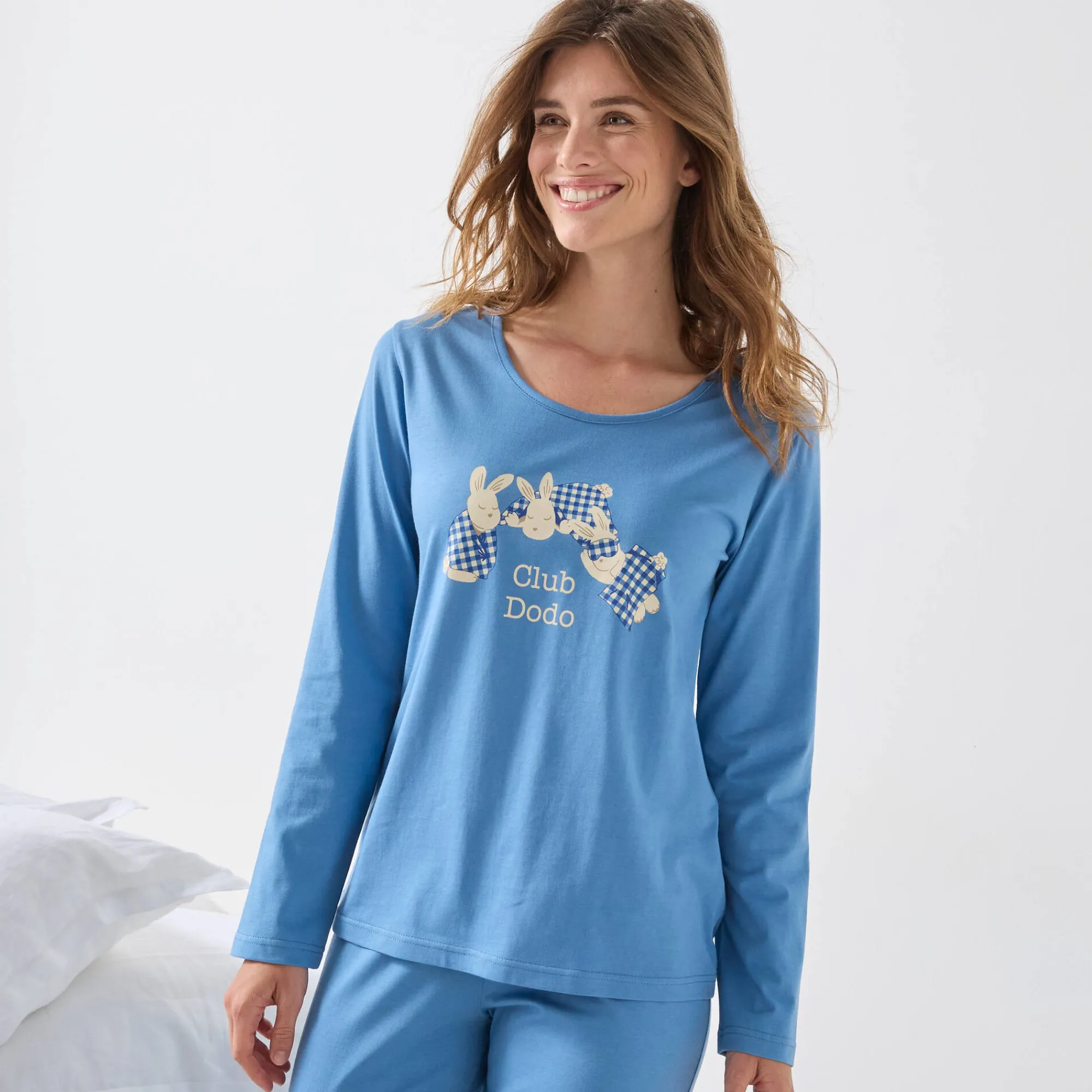 Pyjama<Blancheporte Pyjama met lange mouwen en "club dodo" konijnenprint blauw