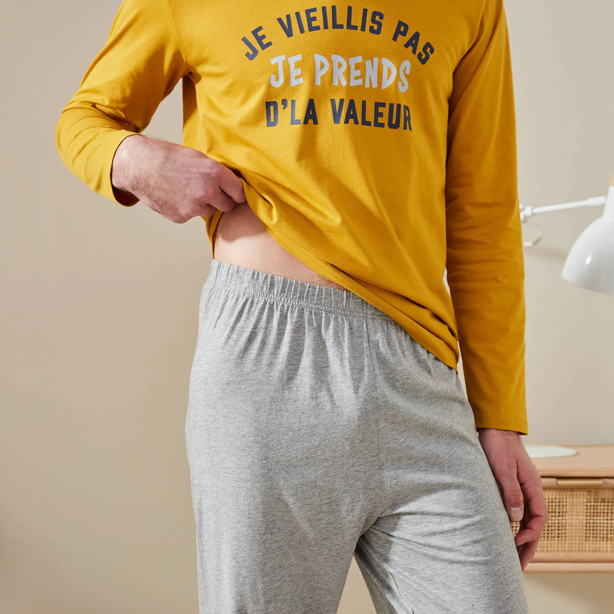 Pyjama En Kamerjas<Blancheporte Pyjama met lange mouwen en letterprint honing / grijs