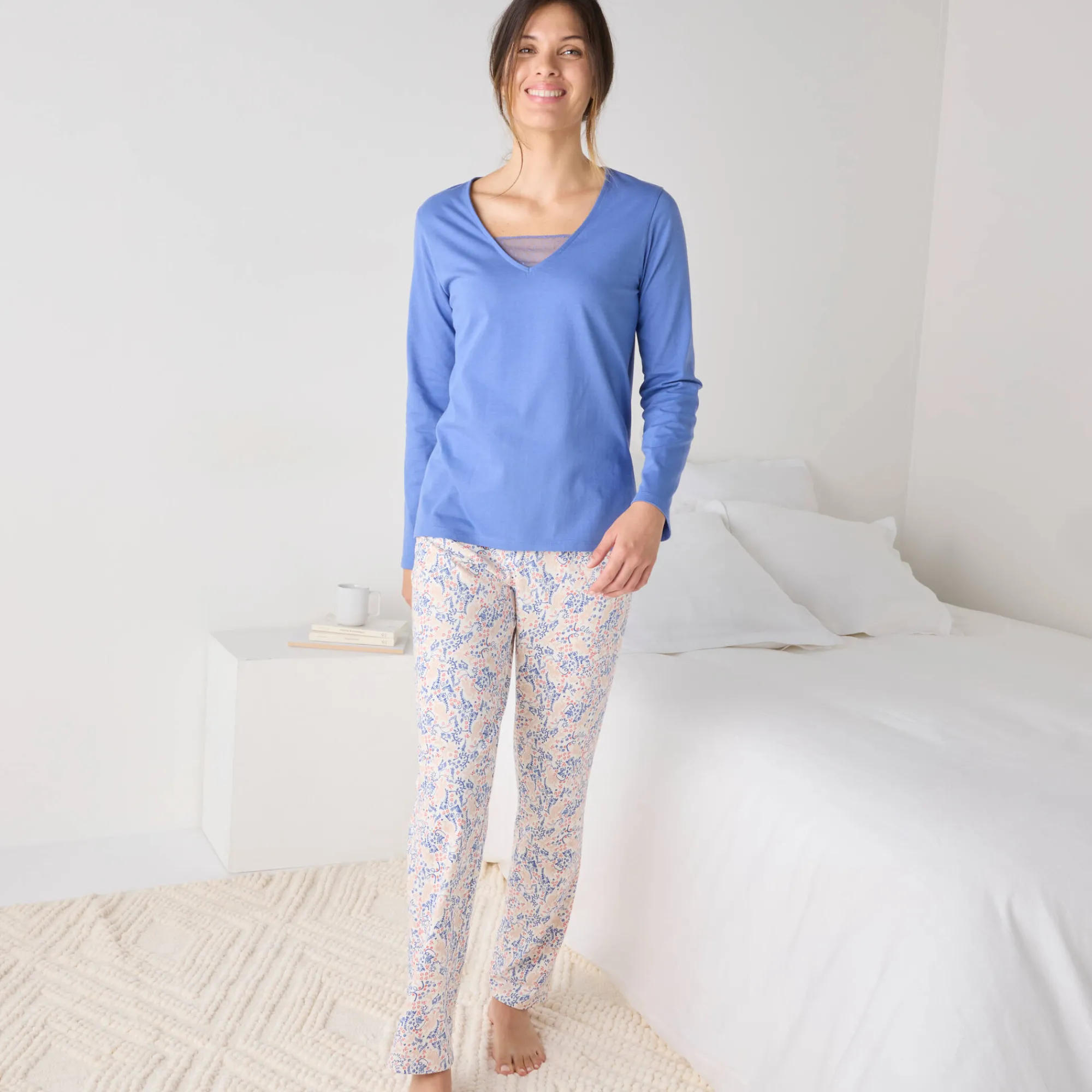 Pyjama<Blancheporte Pyjama met pasje in plumetis - vogelprint ecru / blauw