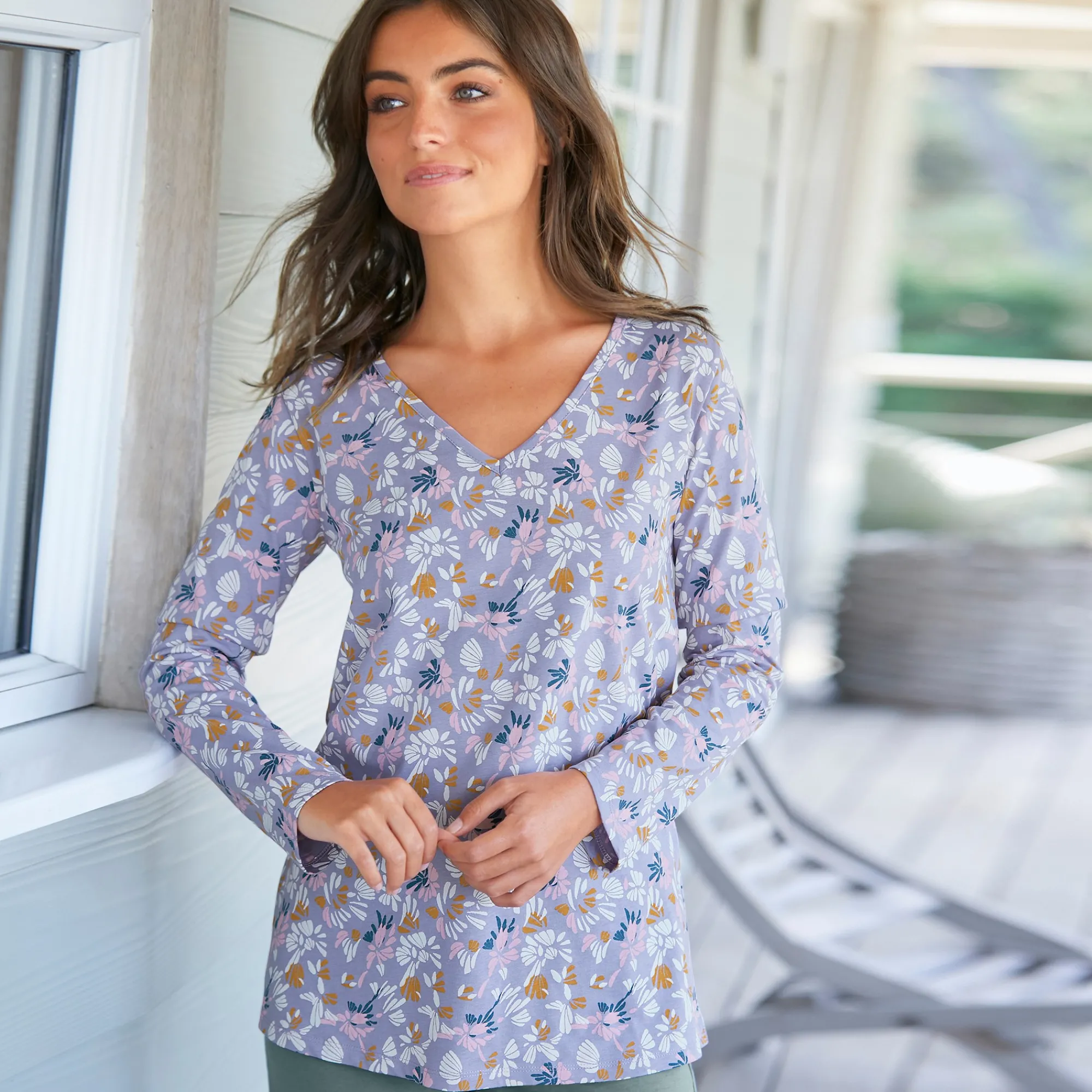 Pyjama<Blancheporte Pyjamashirt met lange mouwen en bloemblaadjesprint parma / ecru