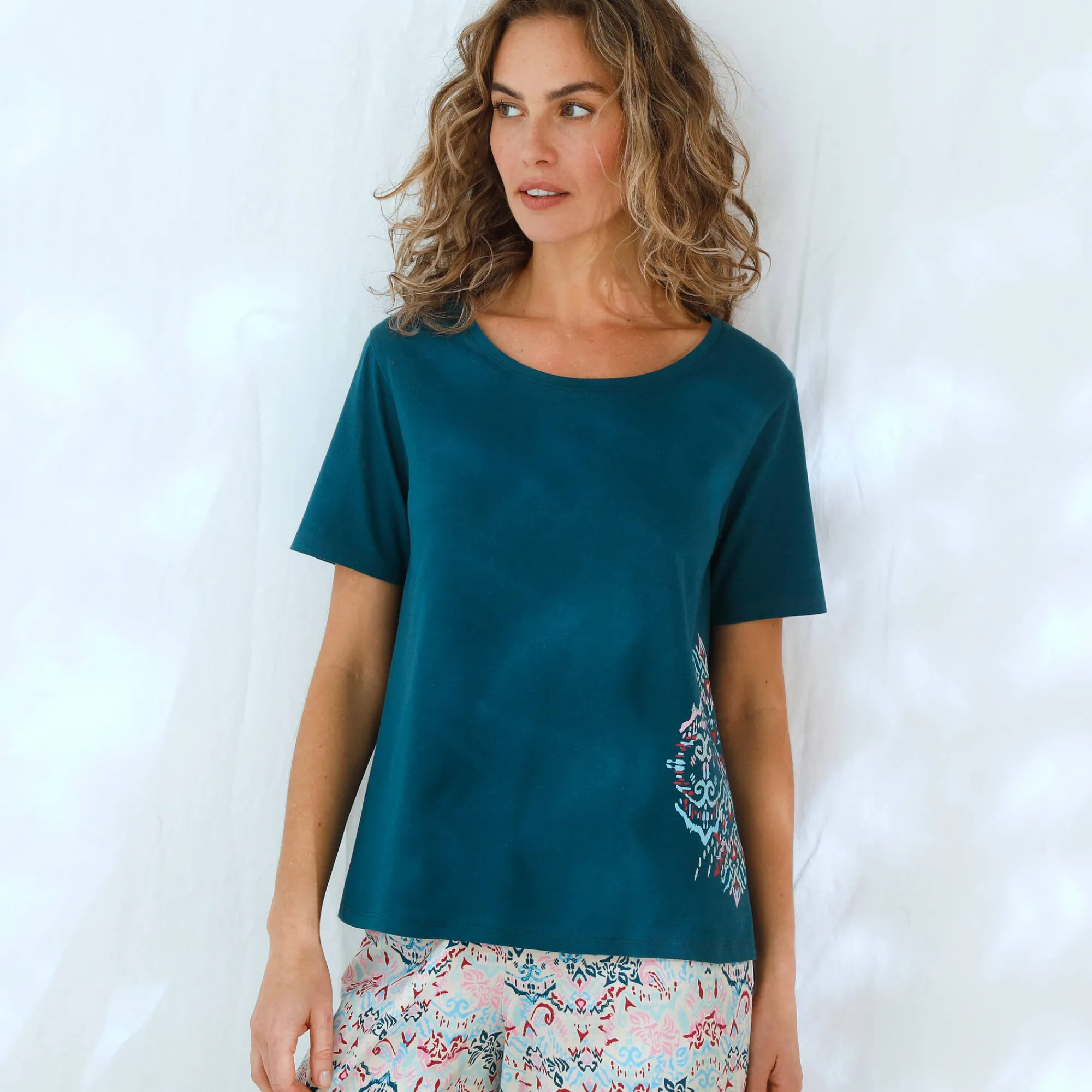Pyjama<Blancheporte Pyjama-T-shirt met Ikat-print eendenblauw