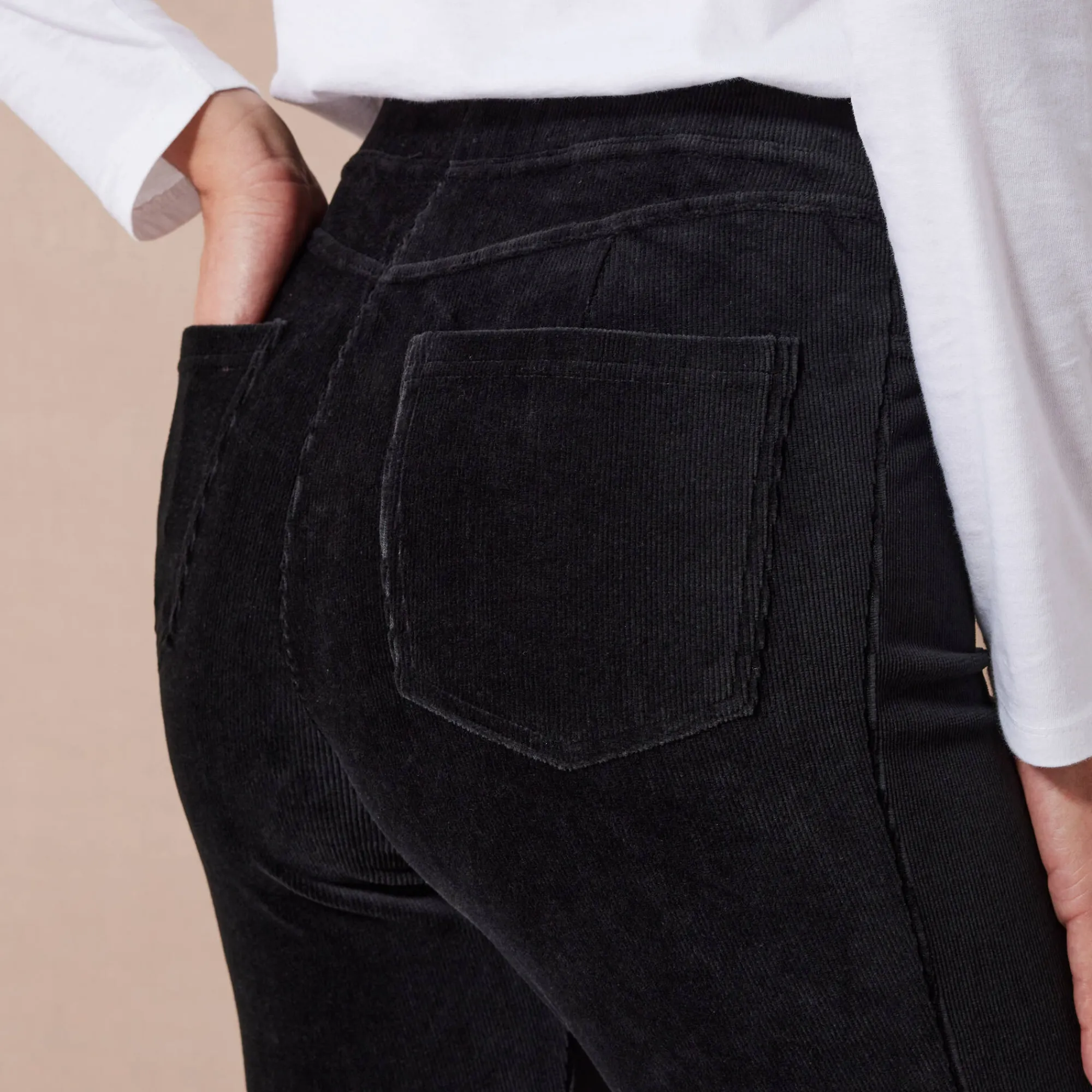 Broek<Blancheporte Rechte broek in fluweeltricot zwart