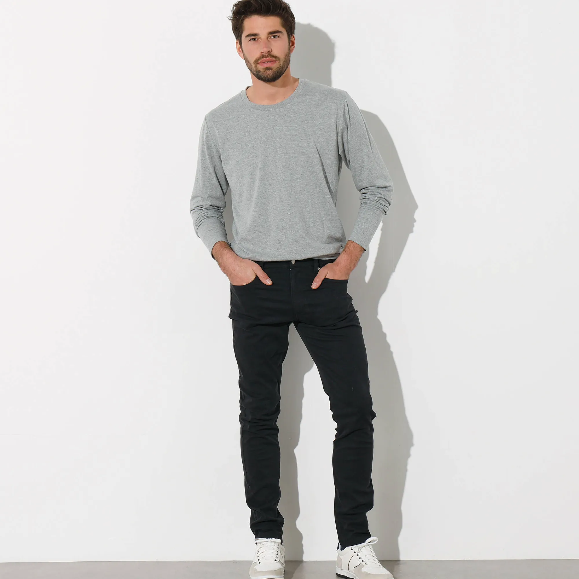 Broek<Blancheporte Rechte broek in rekbare twill zwart