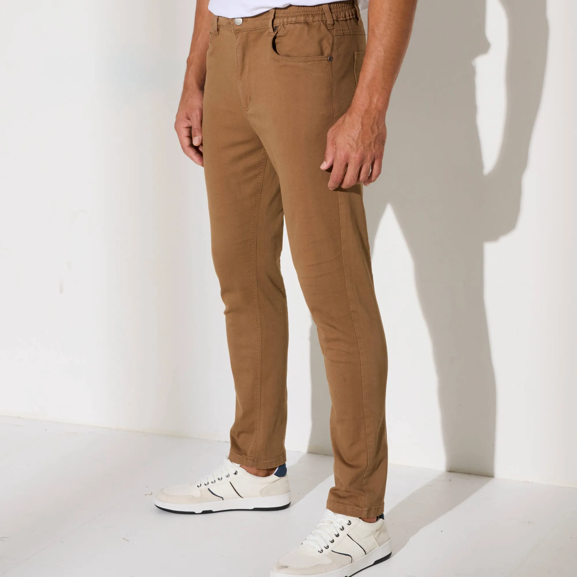 Broek<Blancheporte Rechte broek in rekbare twill lichtbruin