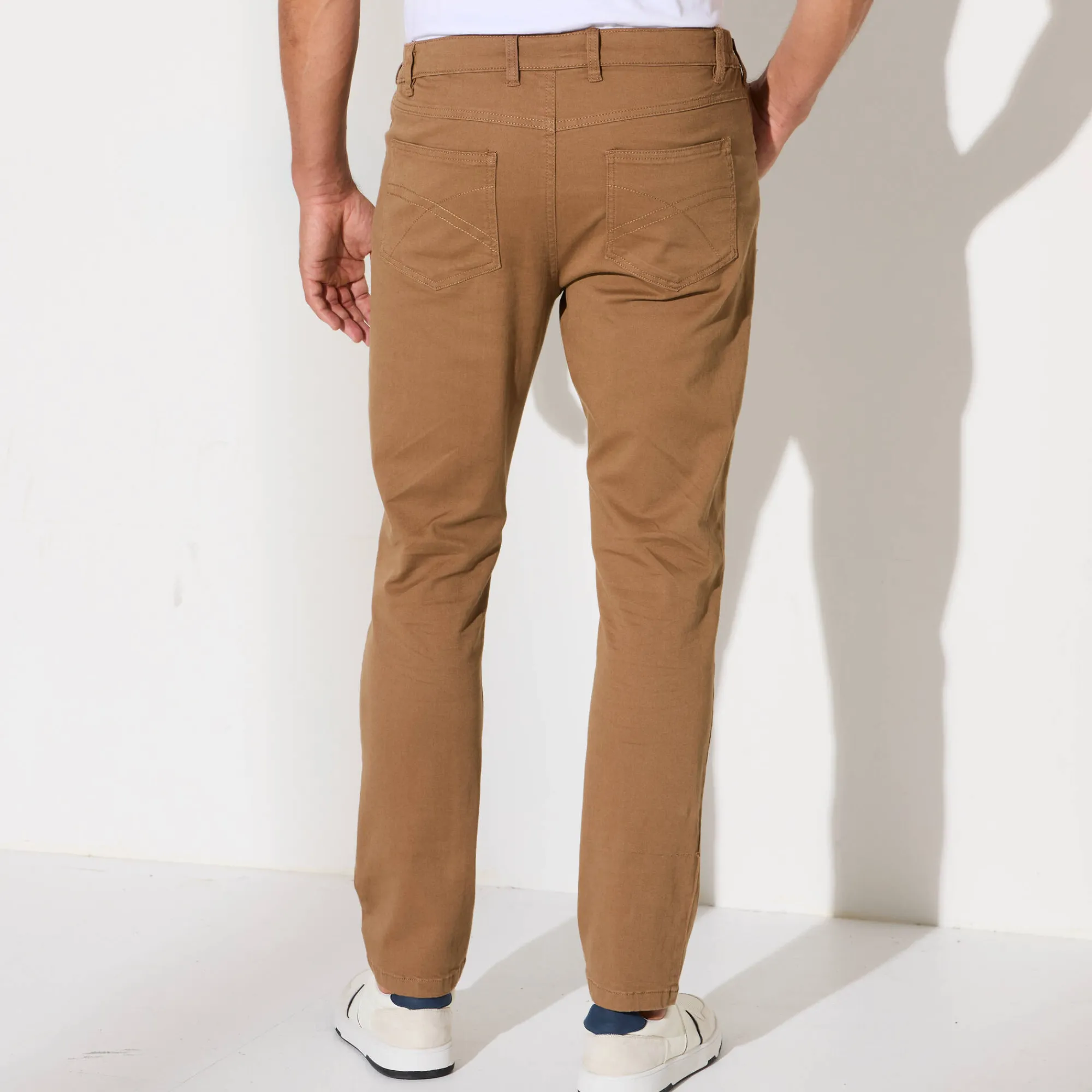 Broek<Blancheporte Rechte broek in rekbare twill lichtbruin