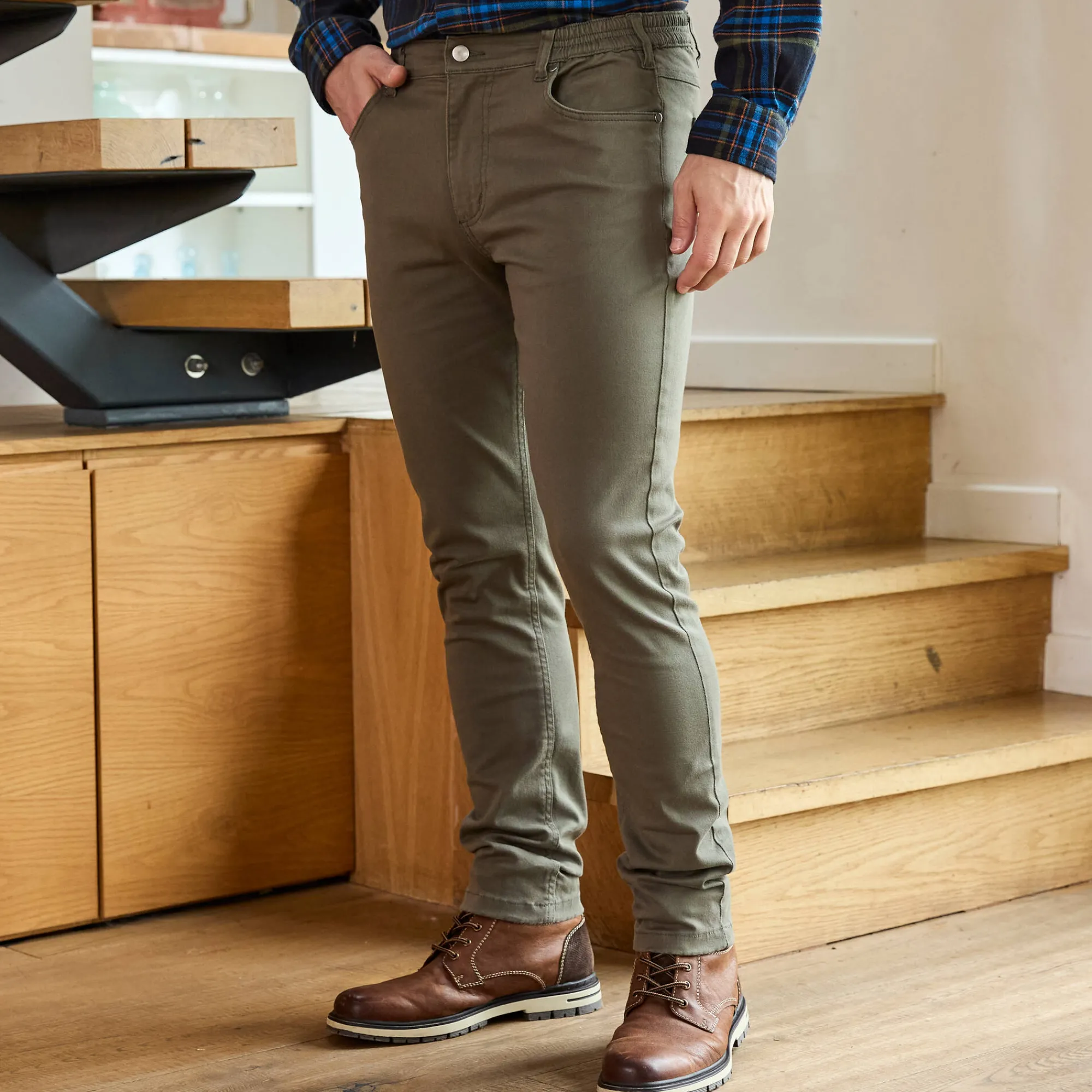 Broek<Blancheporte Rechte broek in rekbare twill kaki