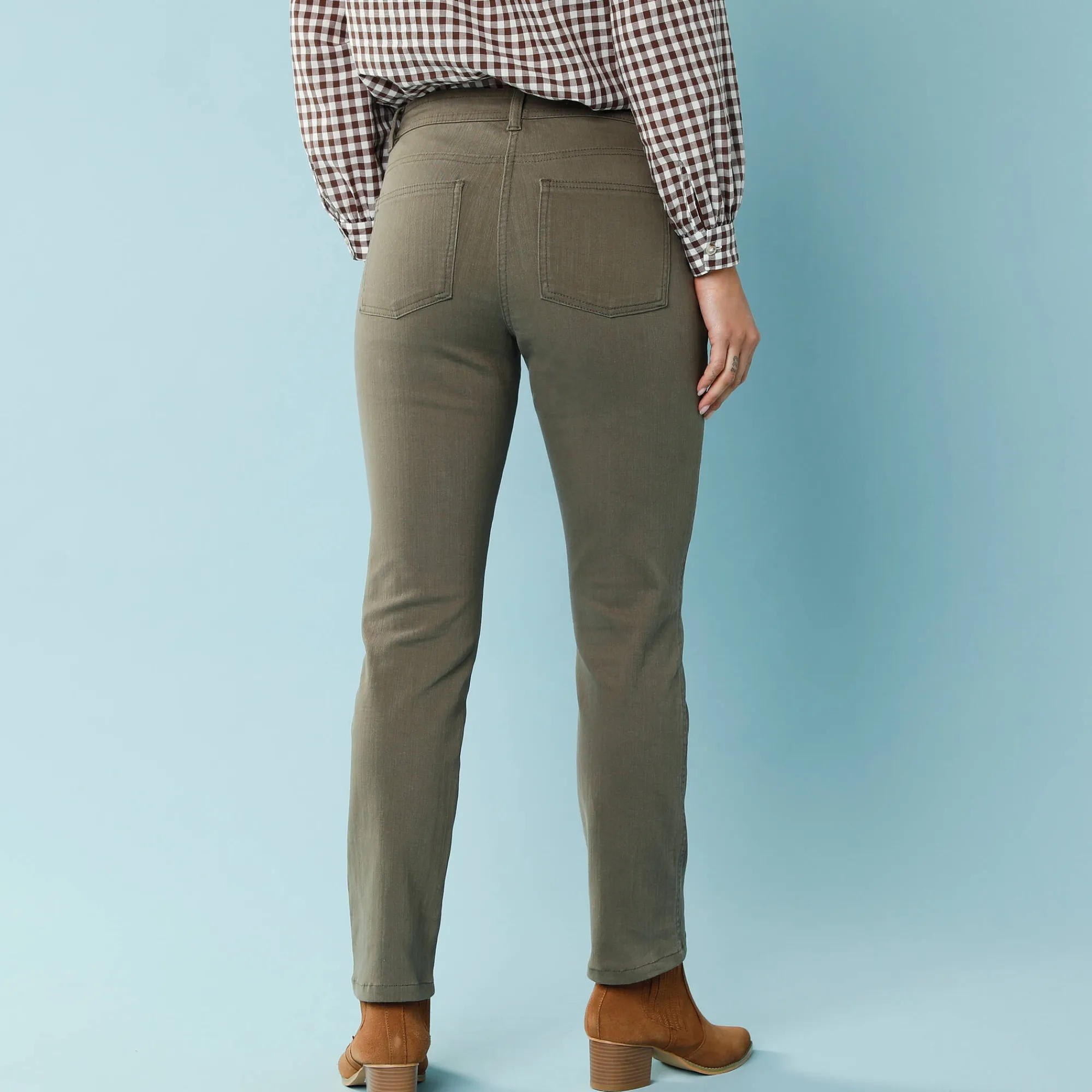 Broek<Blancheporte Rechte broek met deelnaden, kleine lengtes olijfgroen