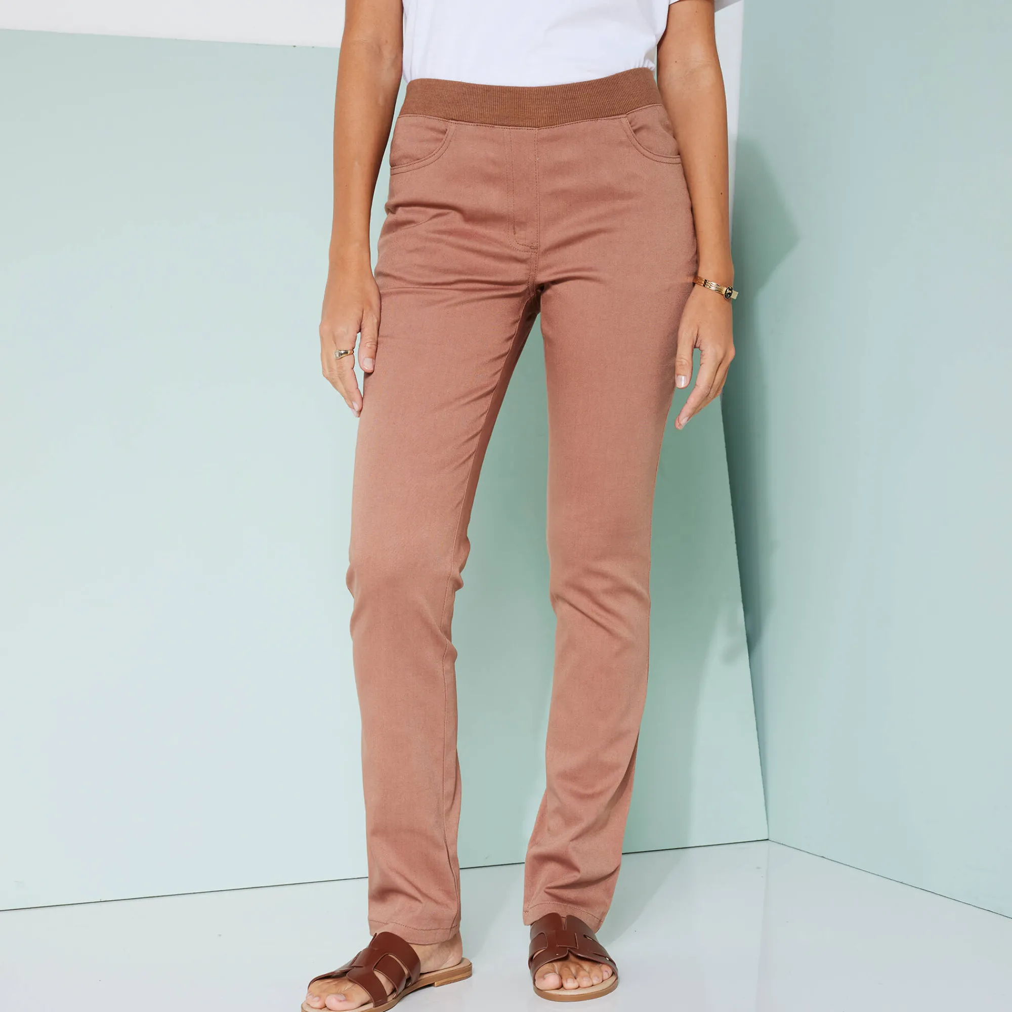 Broek<Blancheporte Rechte broek met elastische taille koffie