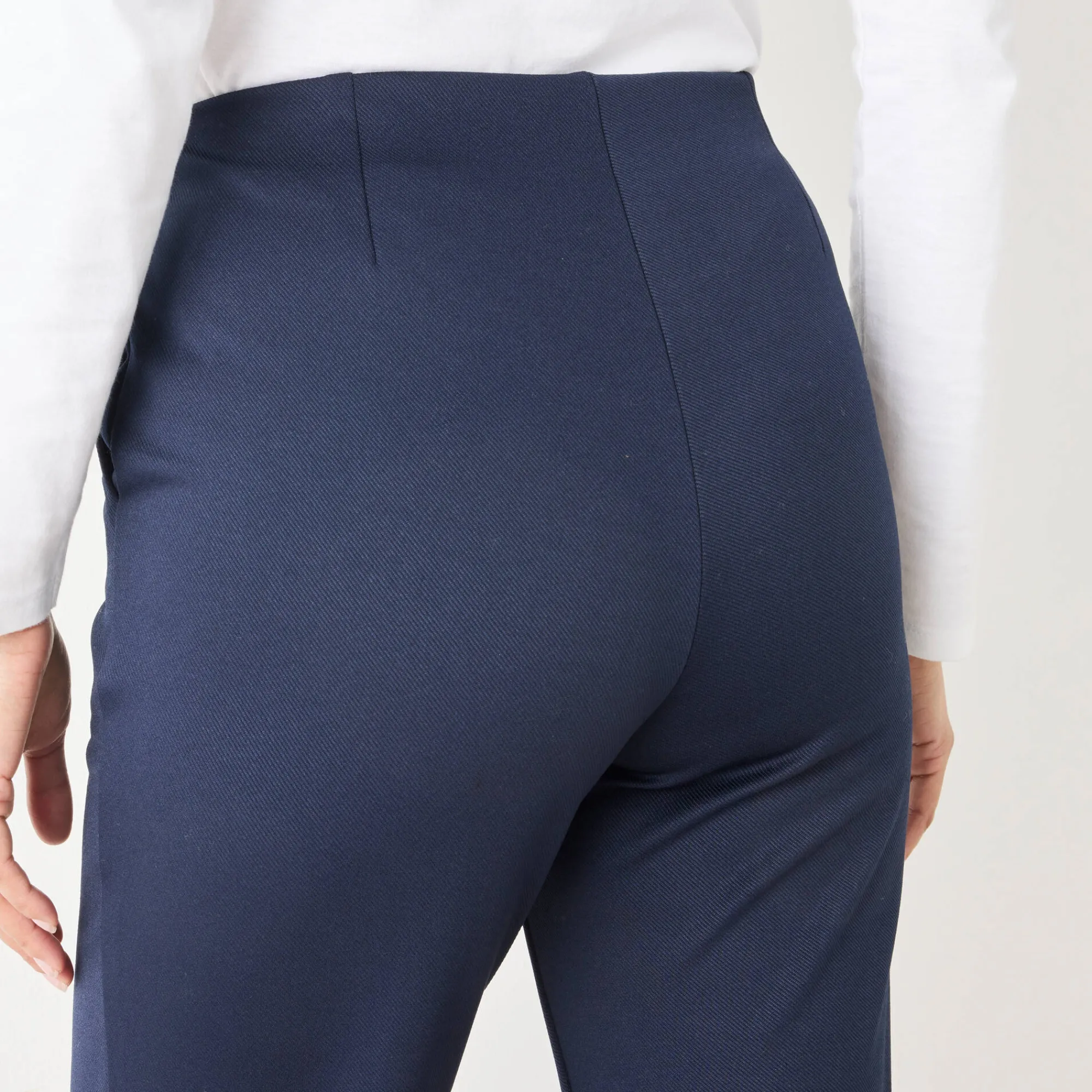 Broek<Blancheporte Rechte broek met platte buik-effect, tricot marine