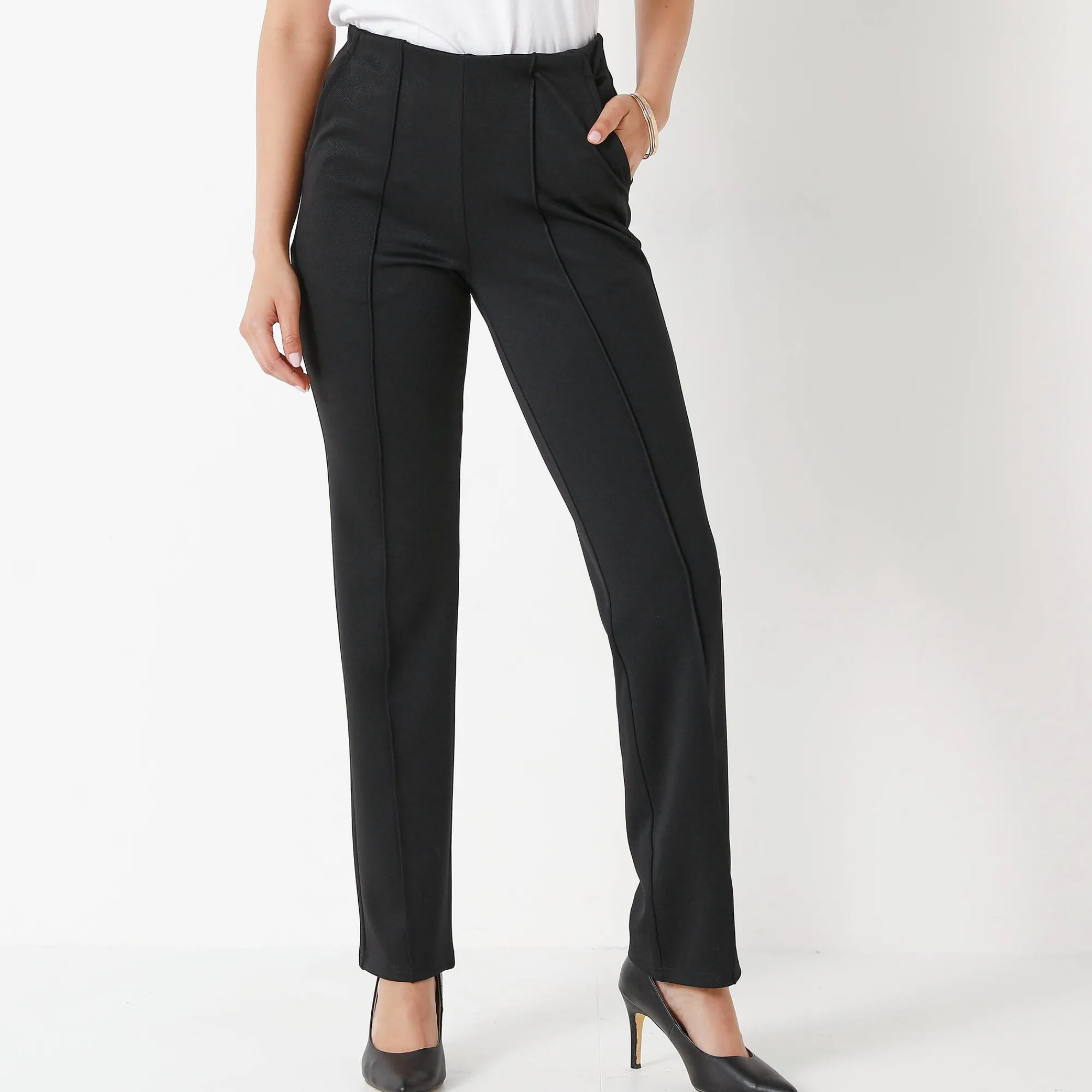 Broek<Blancheporte Rechte broek met platte buik-effect, tricot zwart