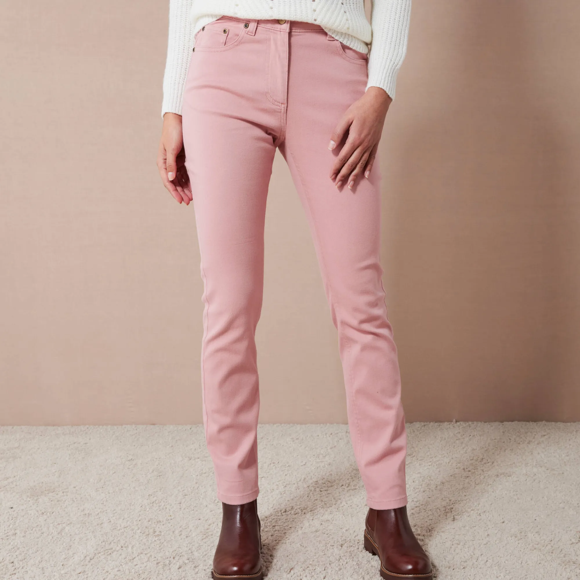 Broek<Colors&Co Rechte stretchbroek blushroze