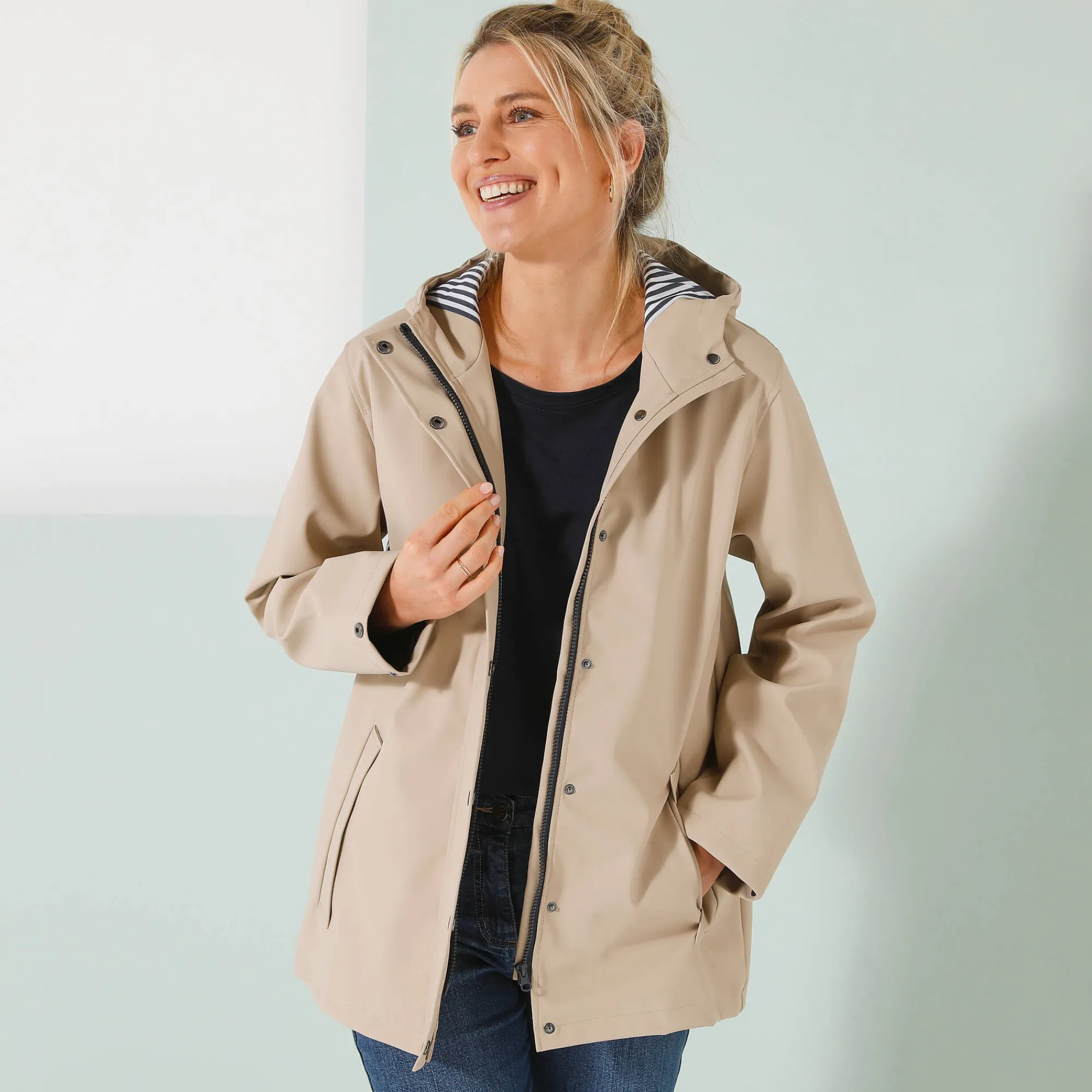 Jas En Mantel<Blancheporte Regenjas met kap beige