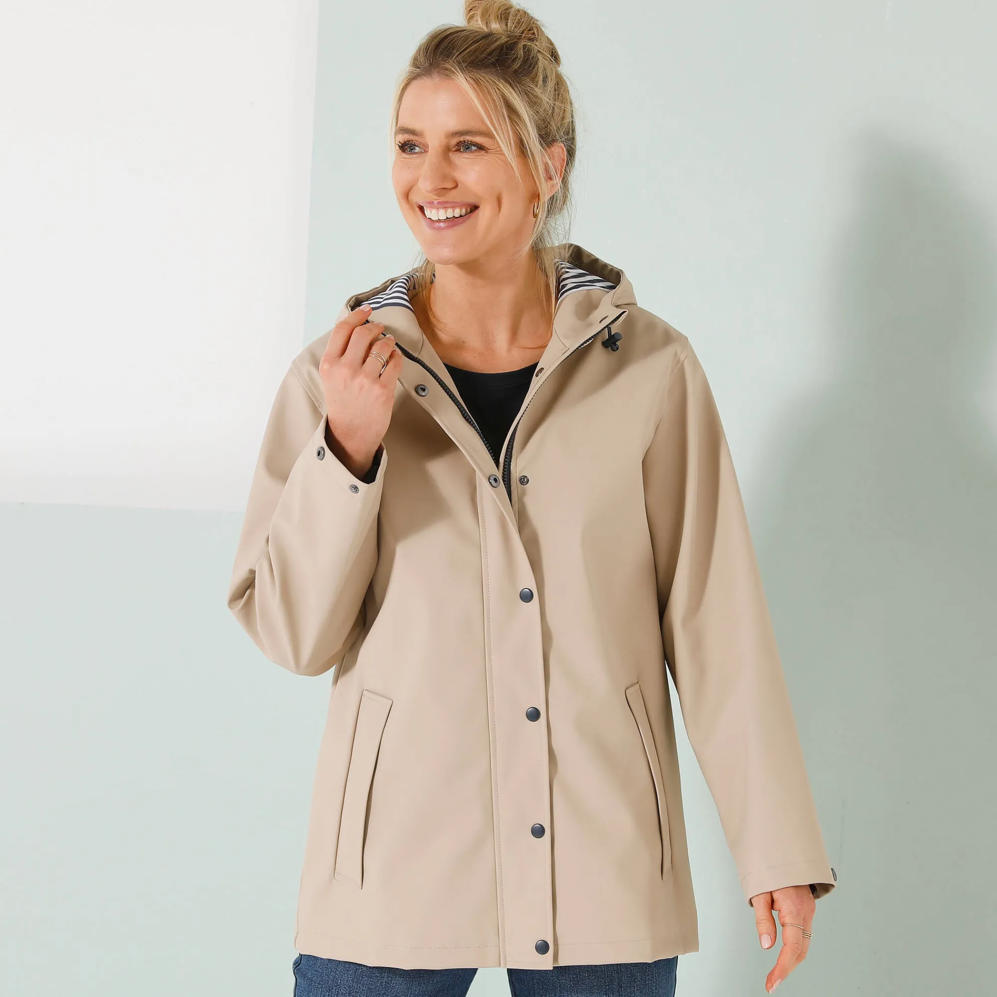Jas En Mantel<Blancheporte Regenjas met kap beige