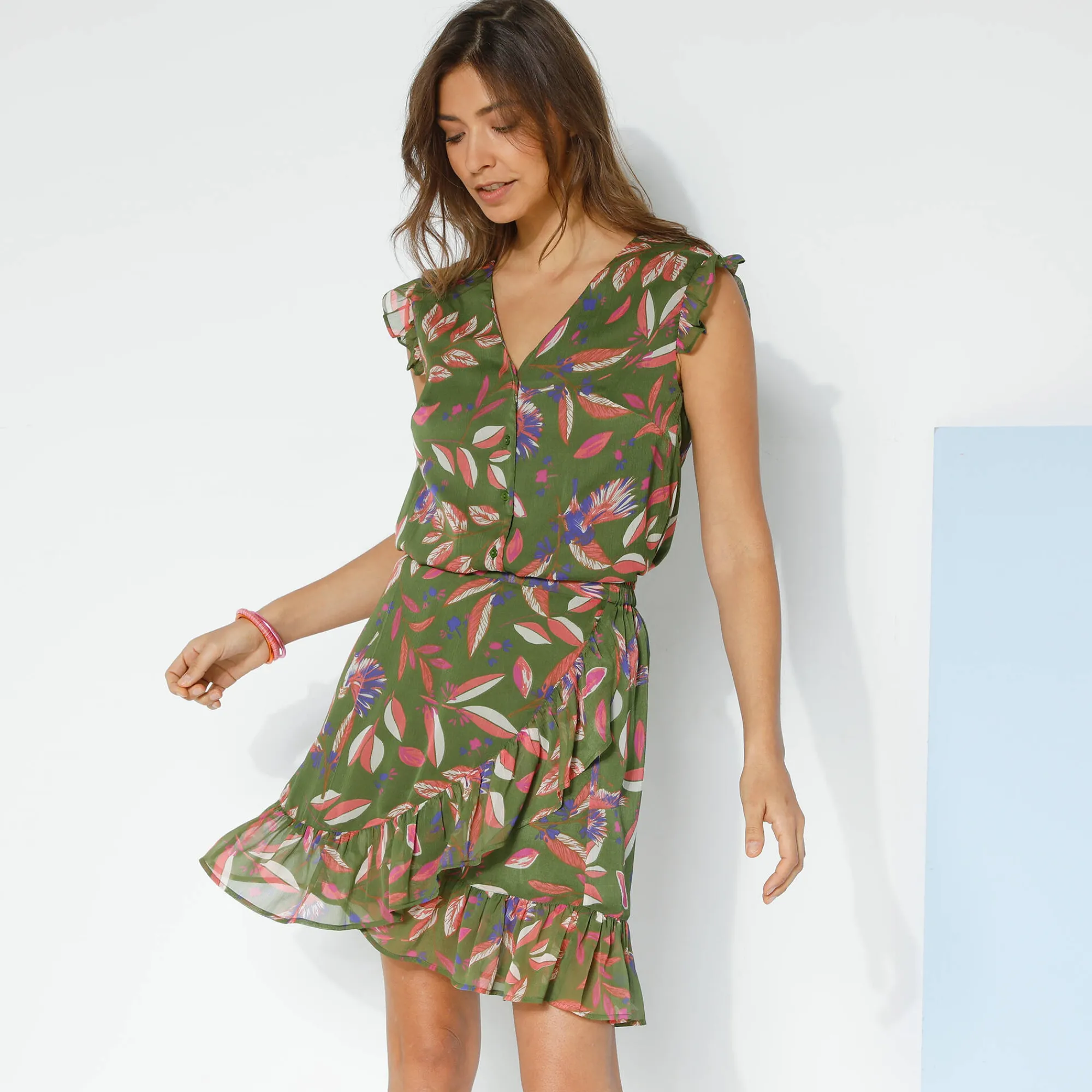Rok<Blancheporte Rok in wikkelstijl met stroken, bedrukte voile kaki / koraal