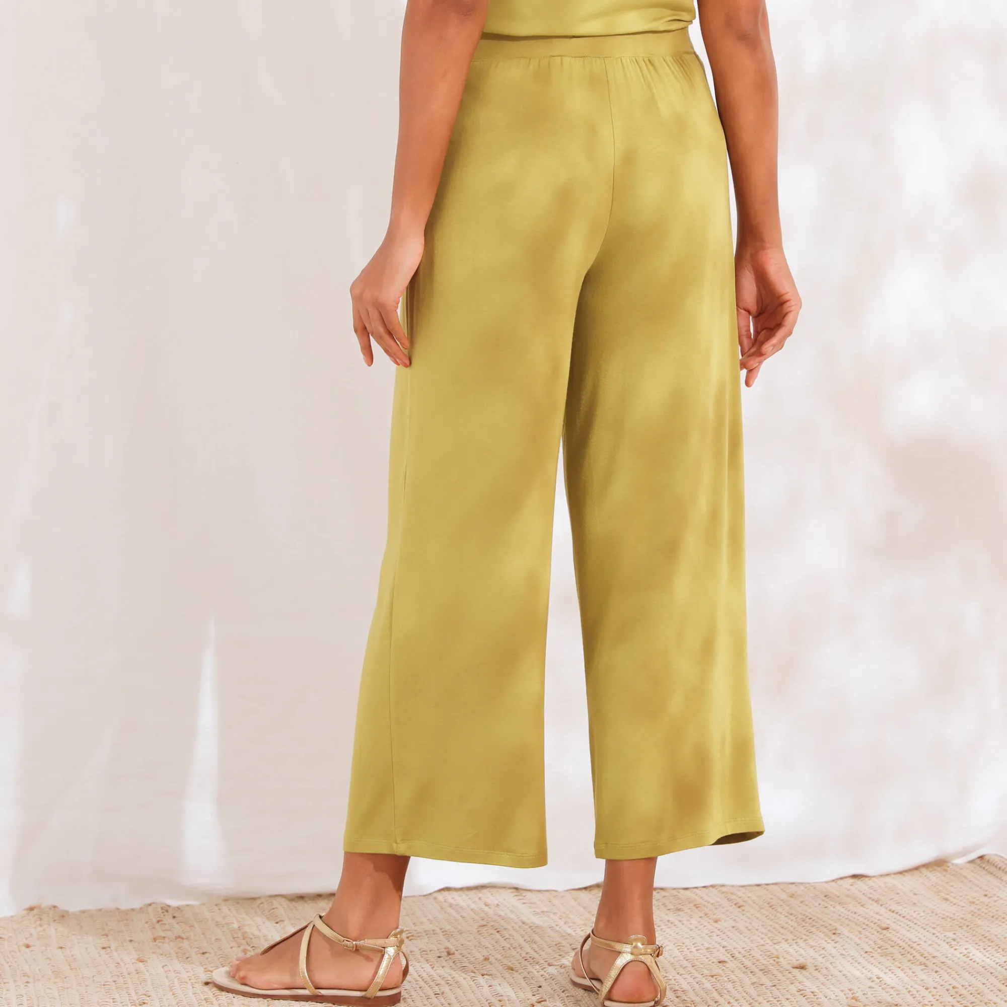 Broek<Blancheporte Ruime, effen 7/8-broek in soepel tricot met elastische taille mosgroen