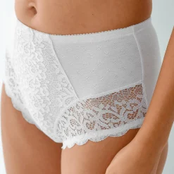 Slip En Shorty<Blancheporte Shorty in steungevende kant - set van 2 wit