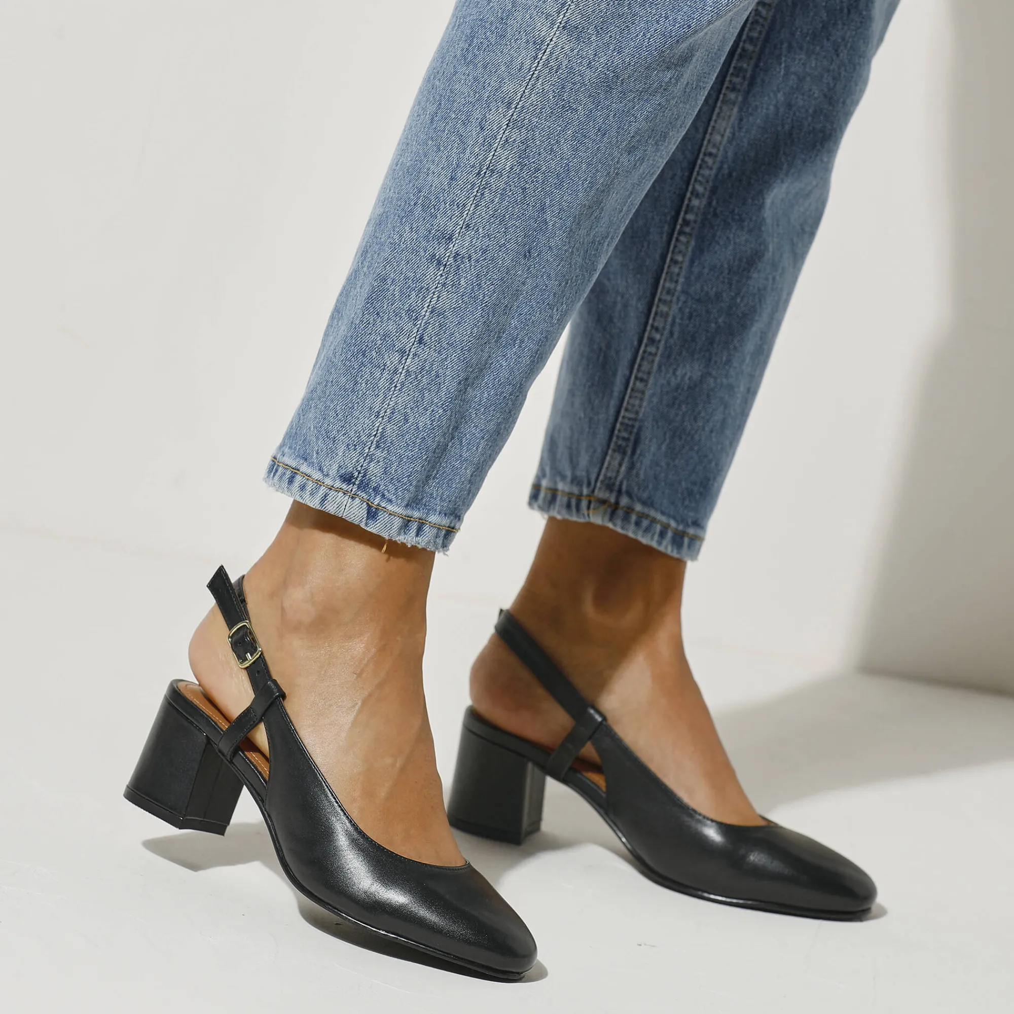 Pumps|Schoenen<Blancheporte Slingback pumps in leer, LWG-gecertificeerd zwart