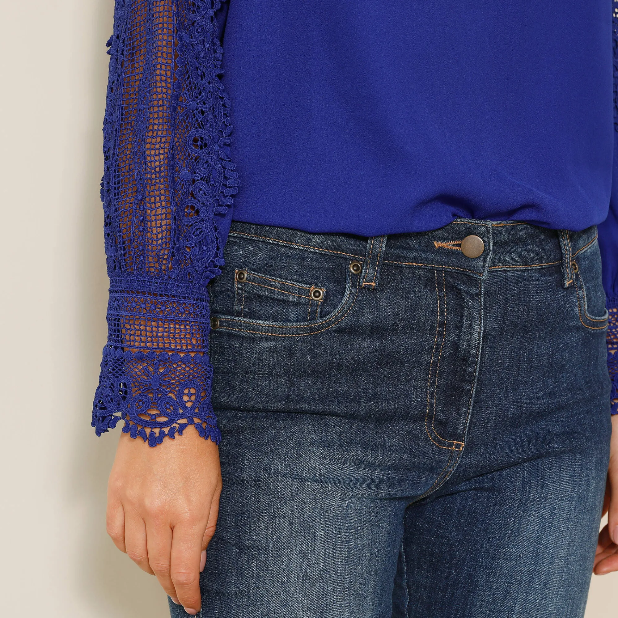 Feestoutfits Dames|Bloes En Tuniek<Blancheporte Soepele bloes met V-hals en lange mouwen, in macramé felblauw