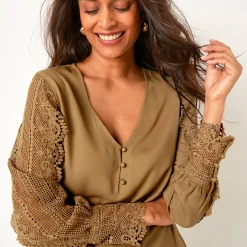 Feestoutfits Dames|Bloes En Tuniek<Blancheporte Soepele bloes met V-hals en lange mouwen, in macramé bronskleur