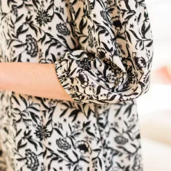 Bloes En Tuniek<Blancheporte Soepele tuniek met bloemenprint, 3/4-mouwen ecru / zwart
