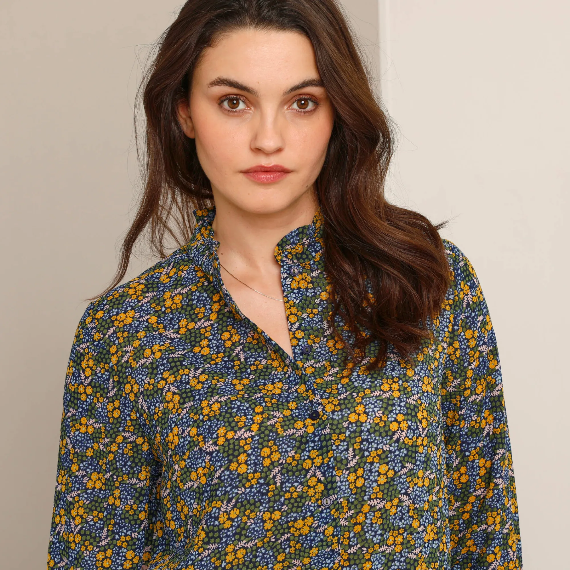 Bloes En Tuniek<Blancheporte Soepelvallende blouse met bloemenprint kaki / blauw