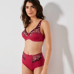 Feestelijke Lingerie|Beha<Confidence Lingerie Steungevende beha in microvezel Caminata - met beugels kersenrood