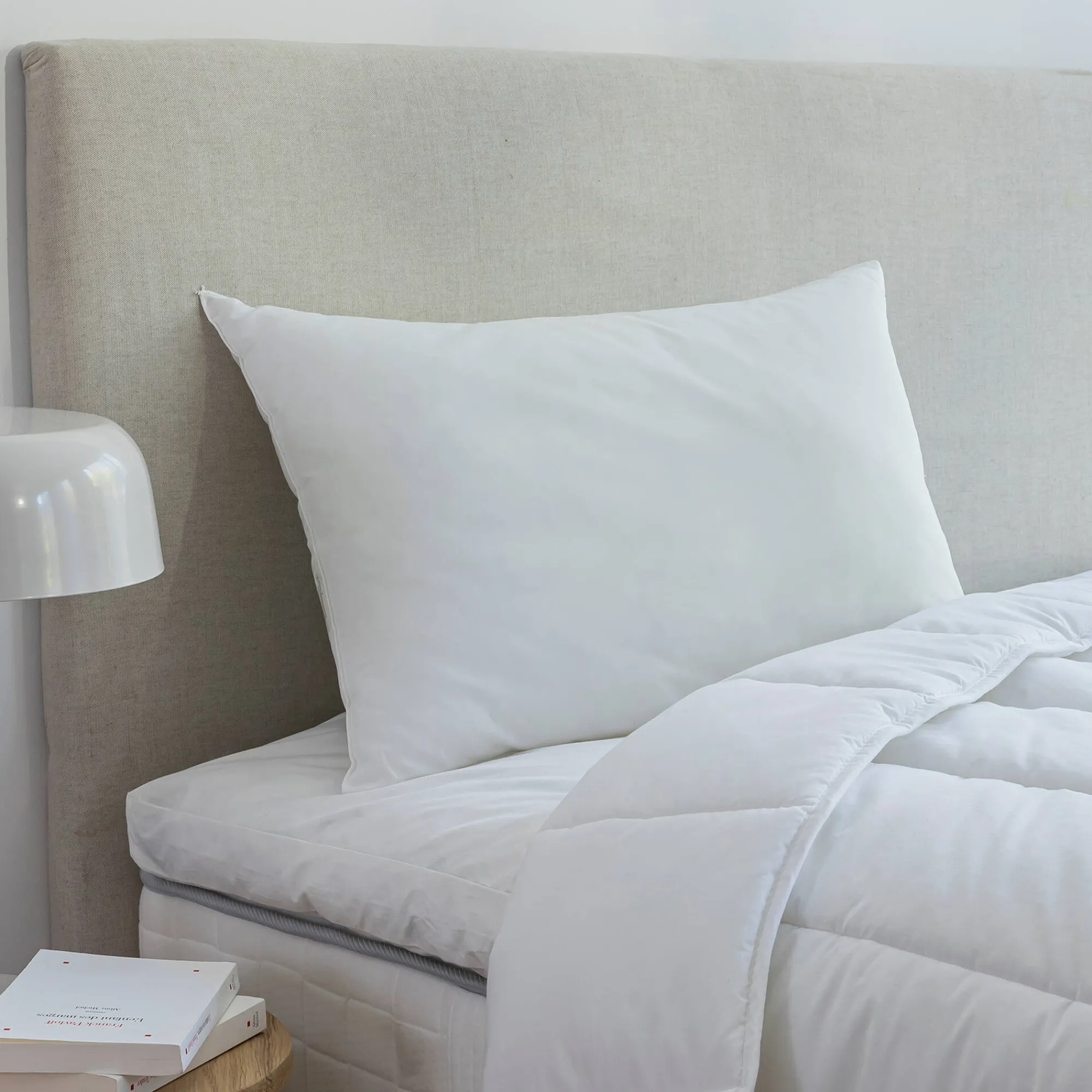 Hoofdkussen<EDONA Stevig hoofdkussen met hotelkwaliteit wit