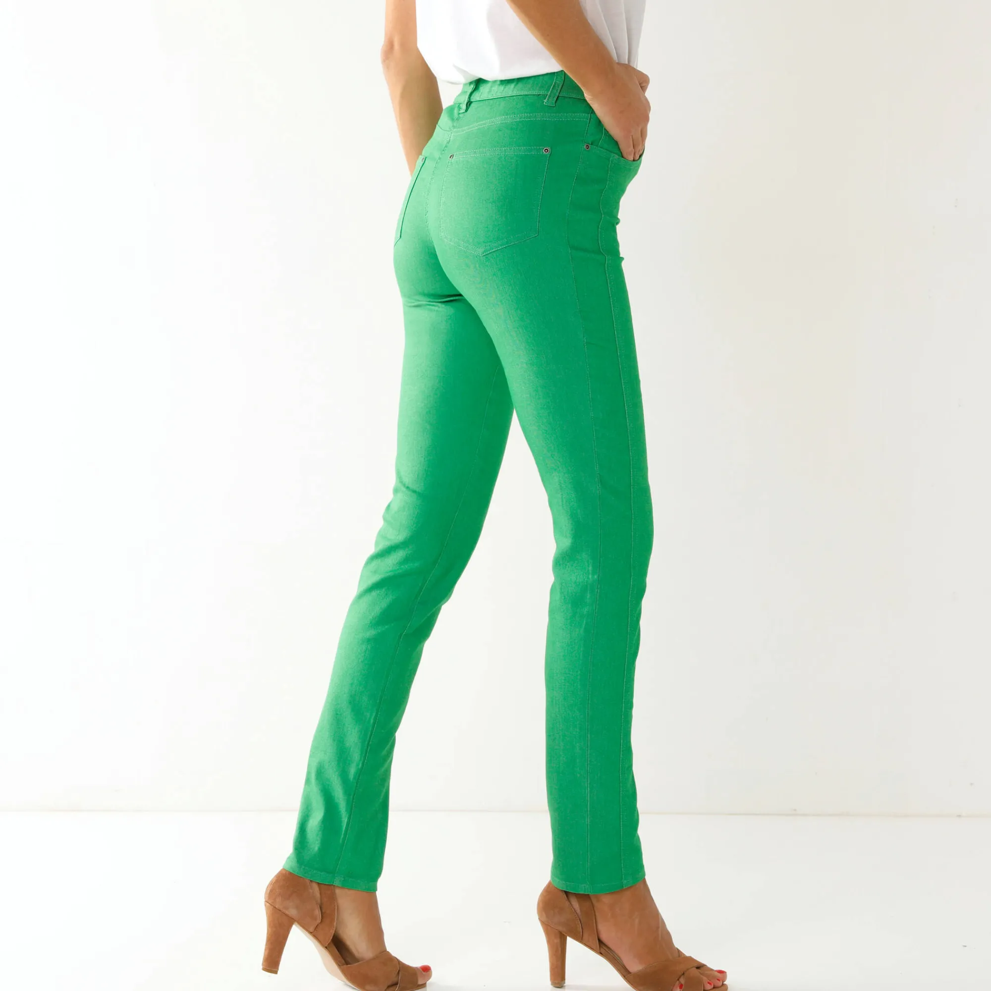 Broek<Blancheporte Stretchbroek met afslankende naden muntgroen