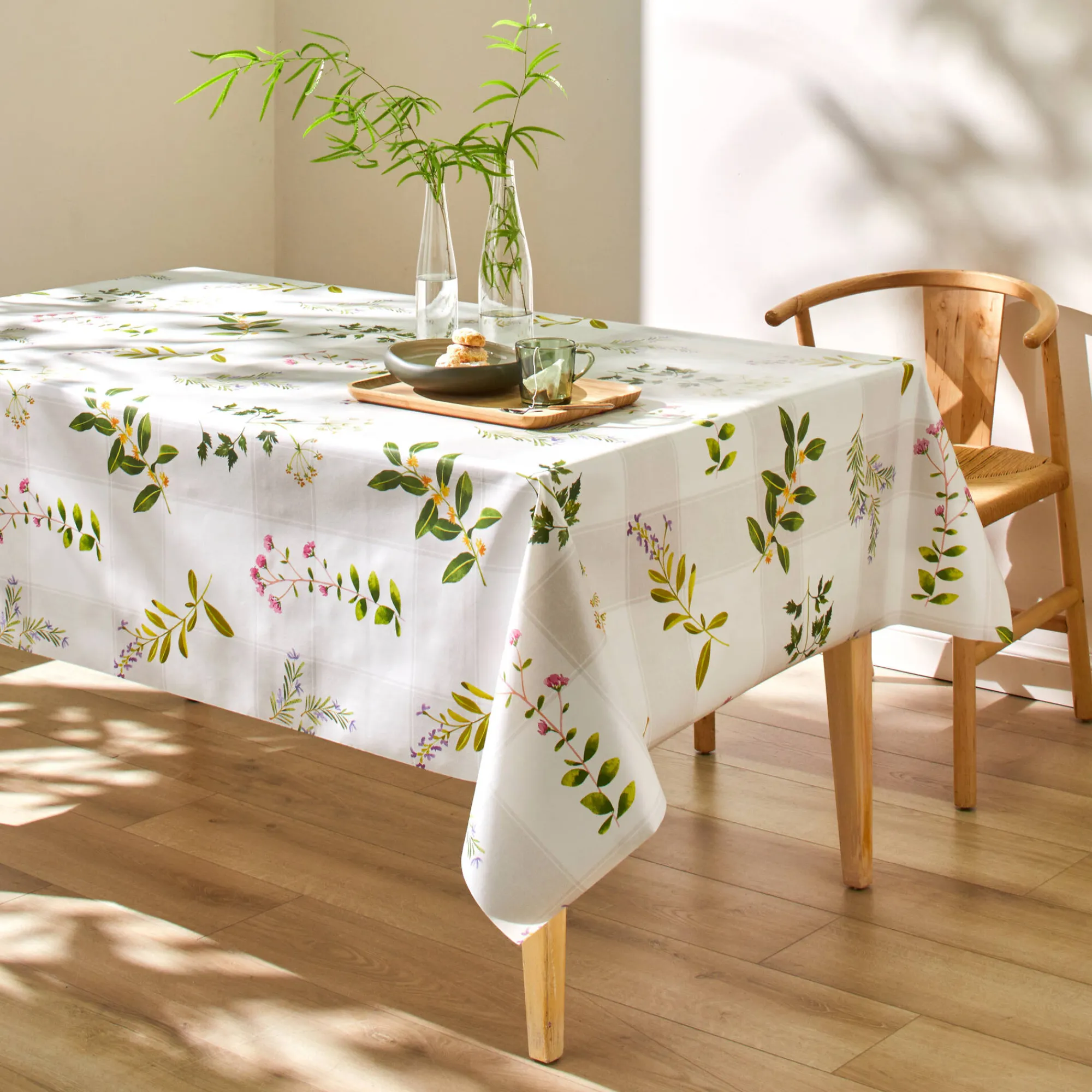 Tafelkleed<Blancheporte Tafelkleed met lenteprint wit / veelkleurig