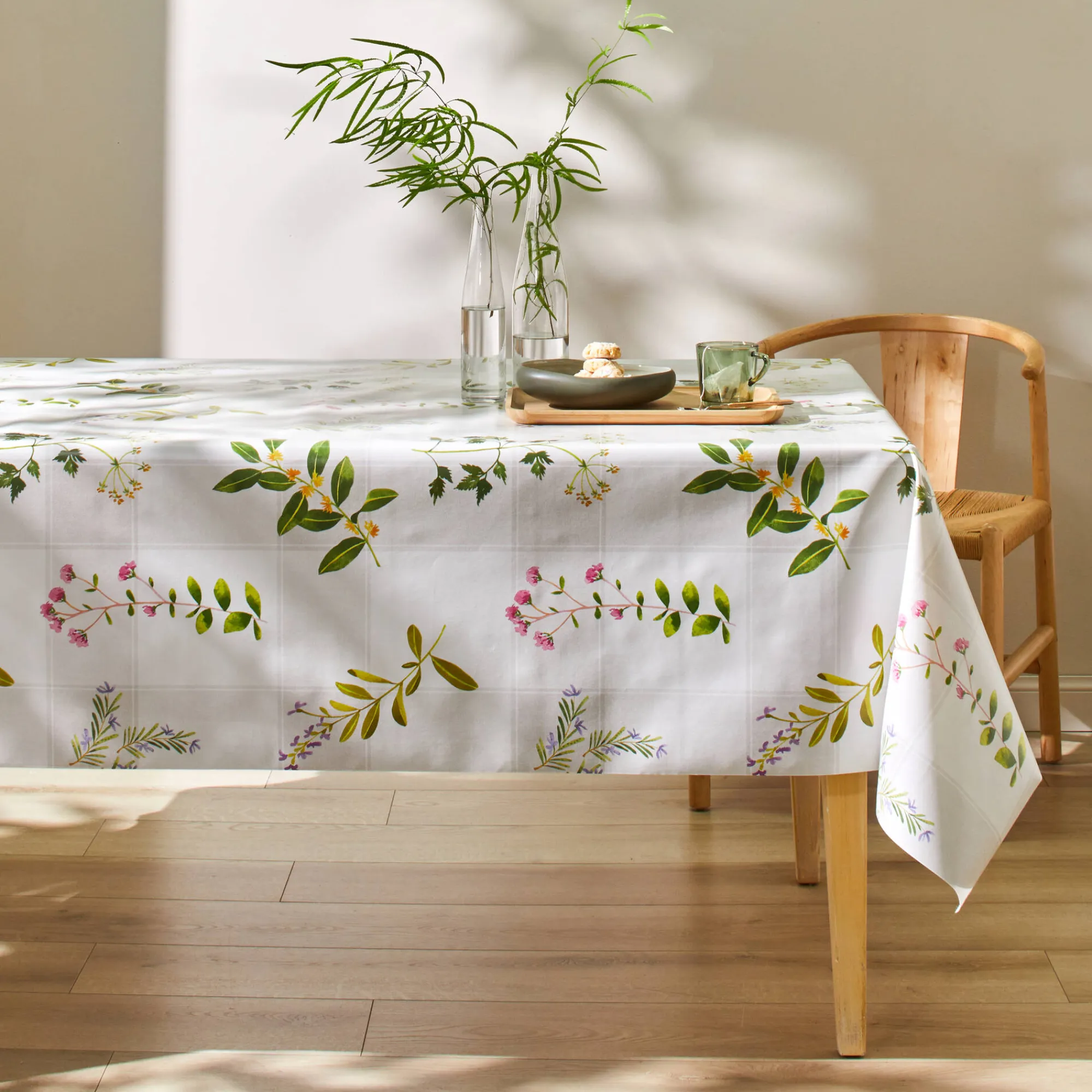 Tafelkleed<Blancheporte Tafelkleed met lenteprint wit / veelkleurig